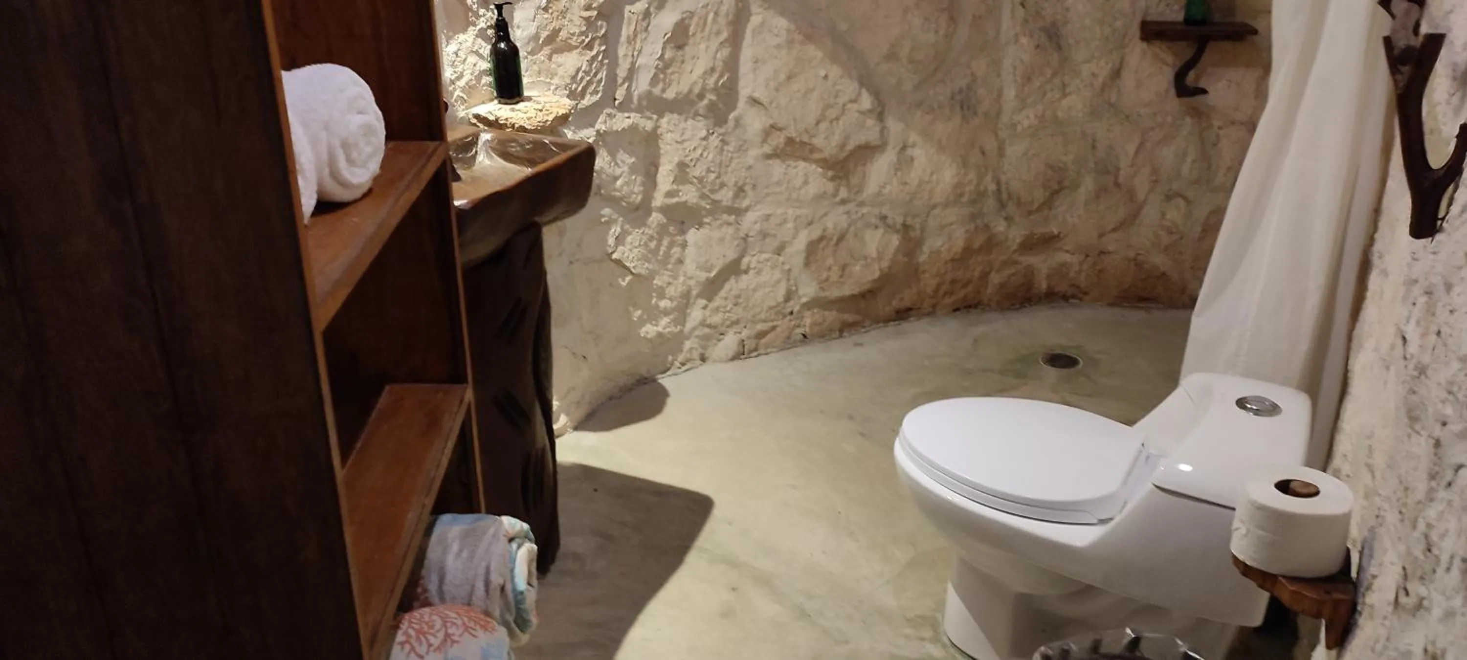 Shower in Aldea Maya-Ha Cabañas con cenotes