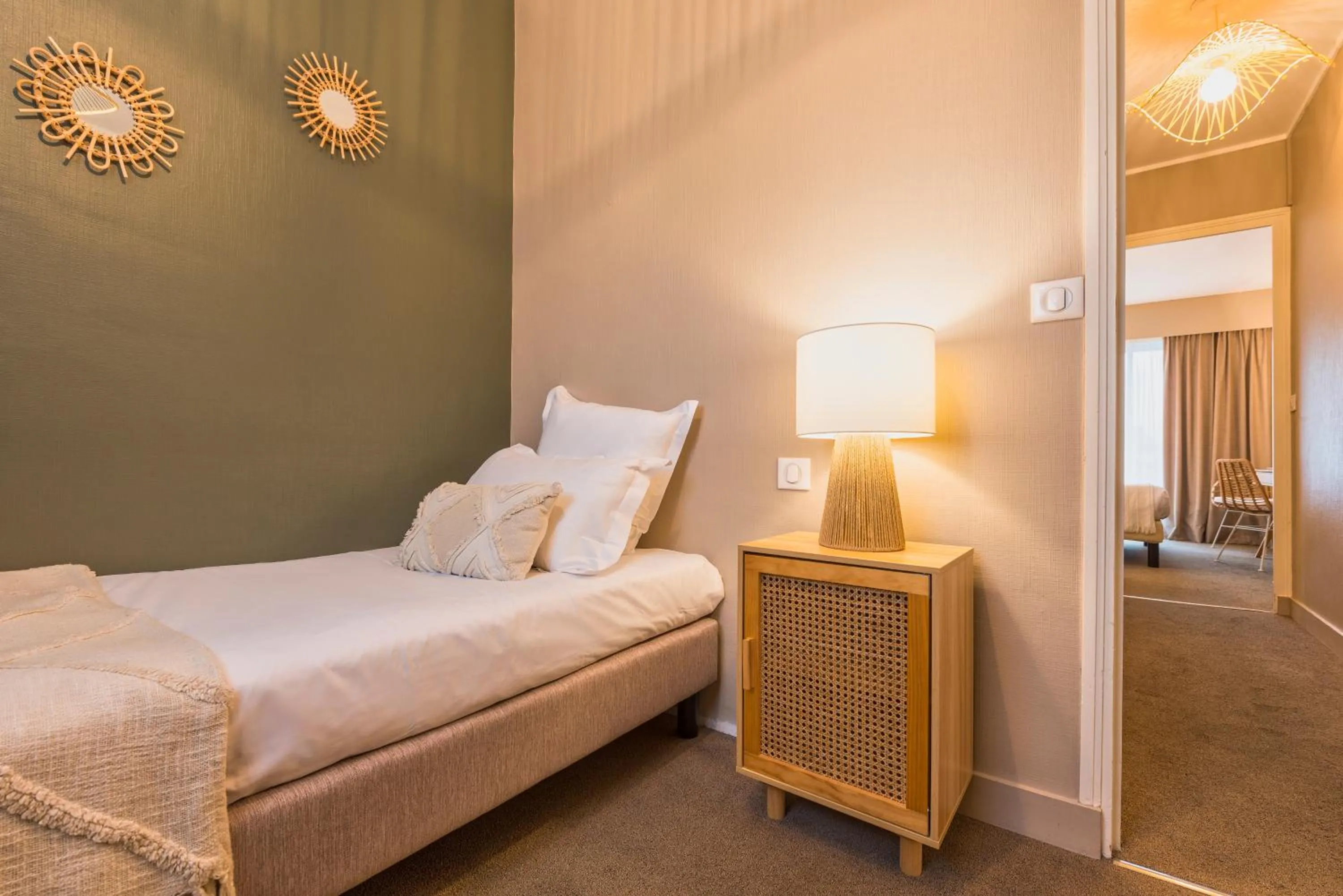 Bed in Hôtel BO & MIA