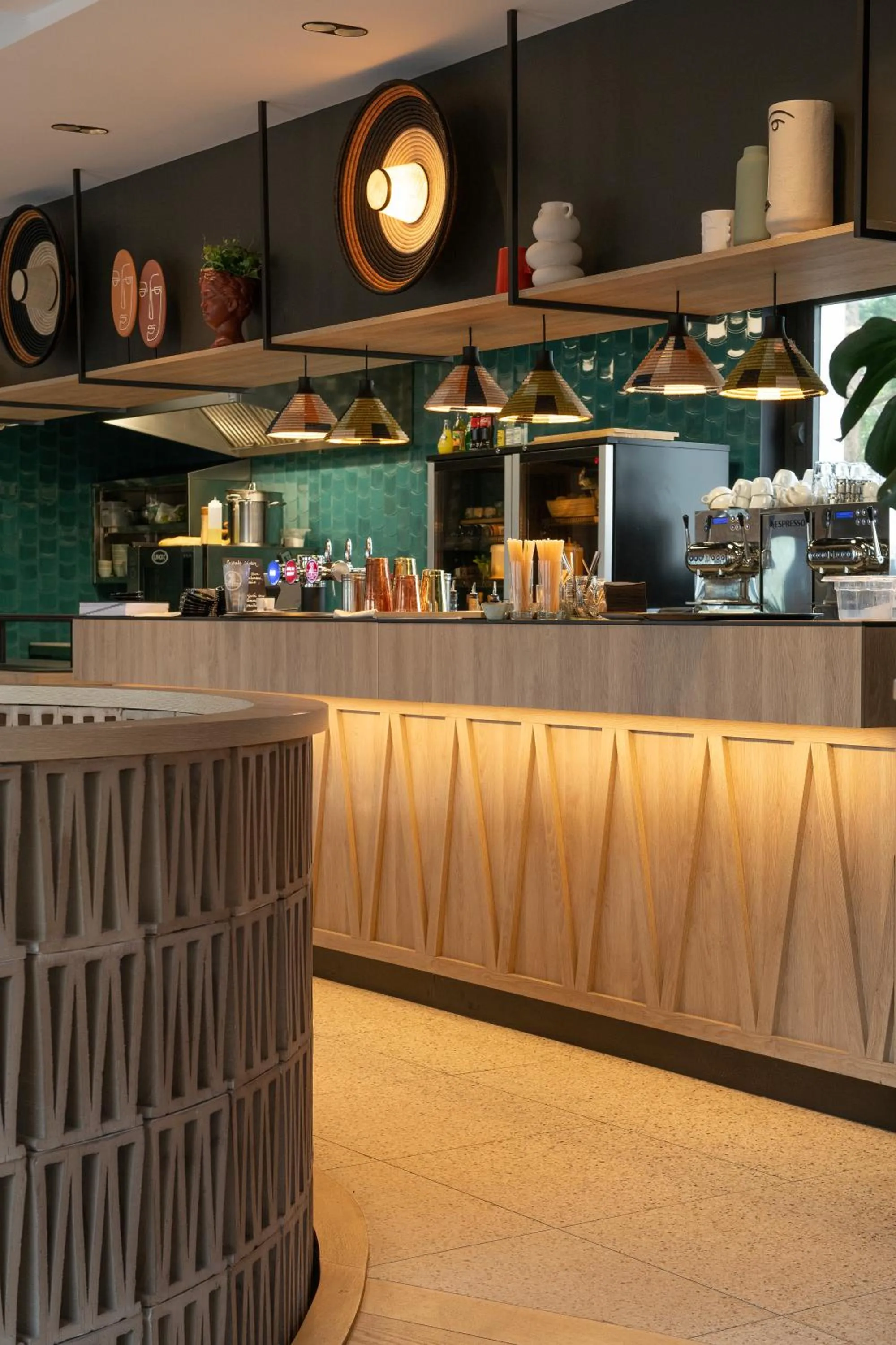 Restaurant/places to eat in Hôtel BO & MIA