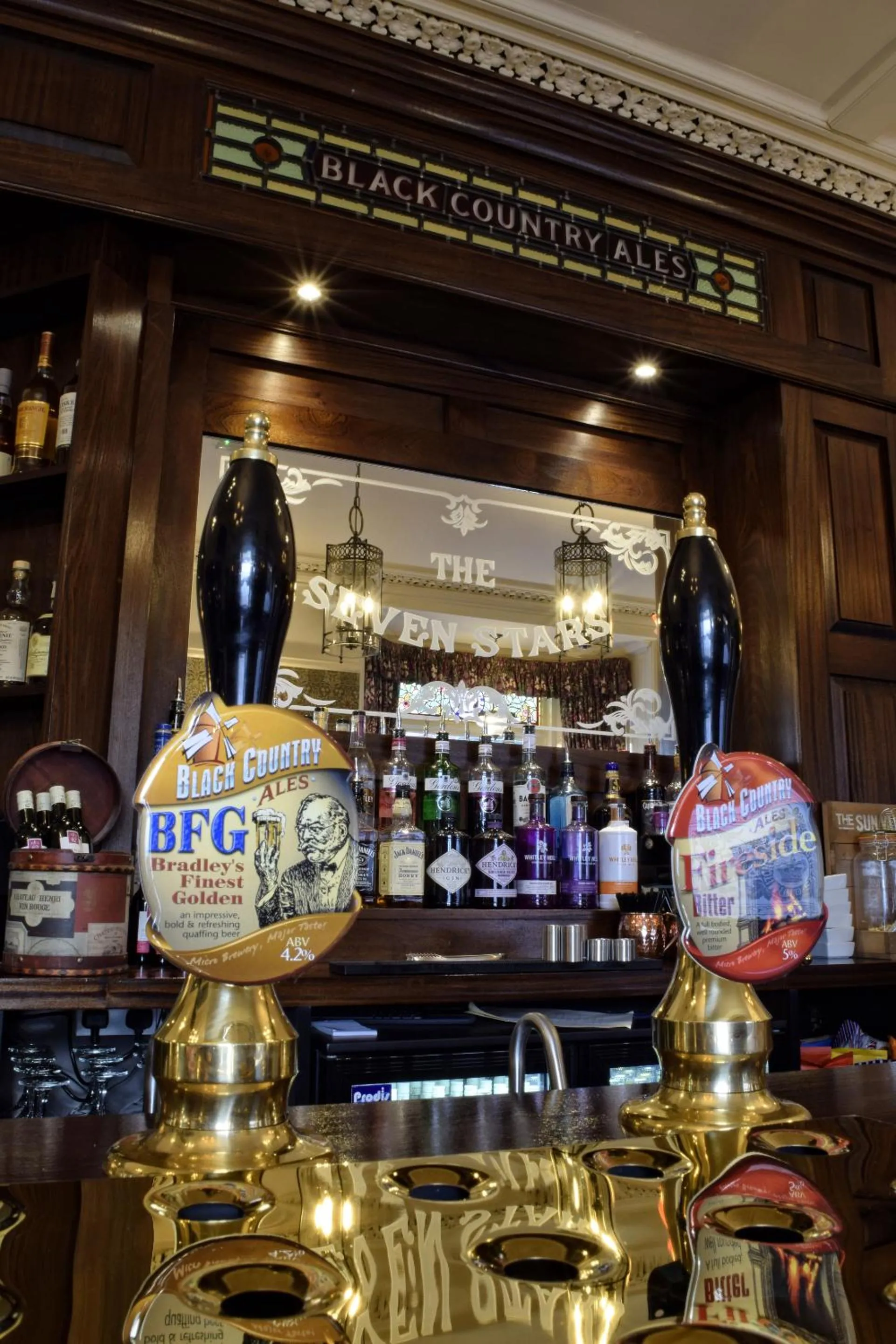 Living room in The Seven Stars