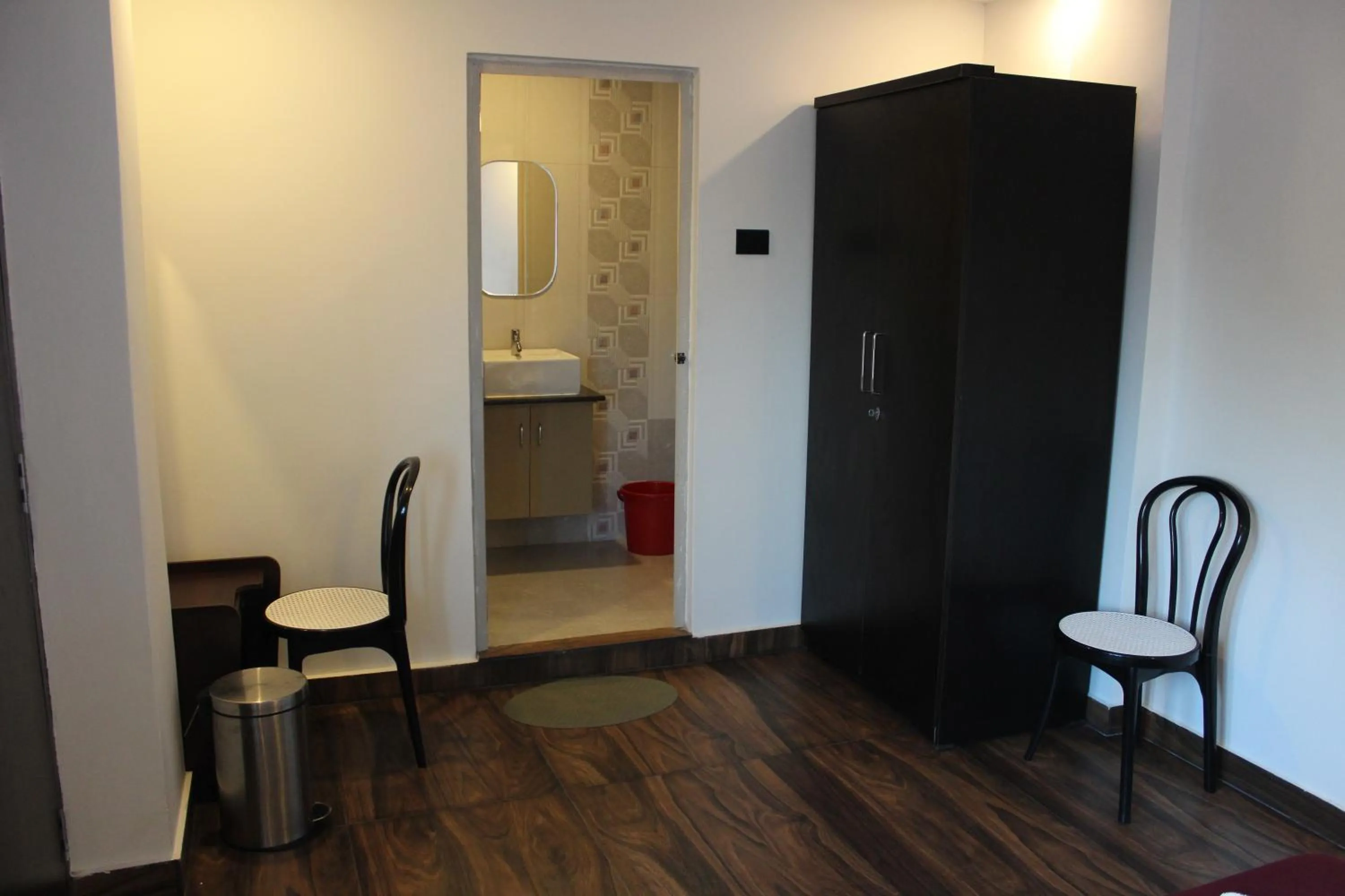 Bedroom in Island Cliff