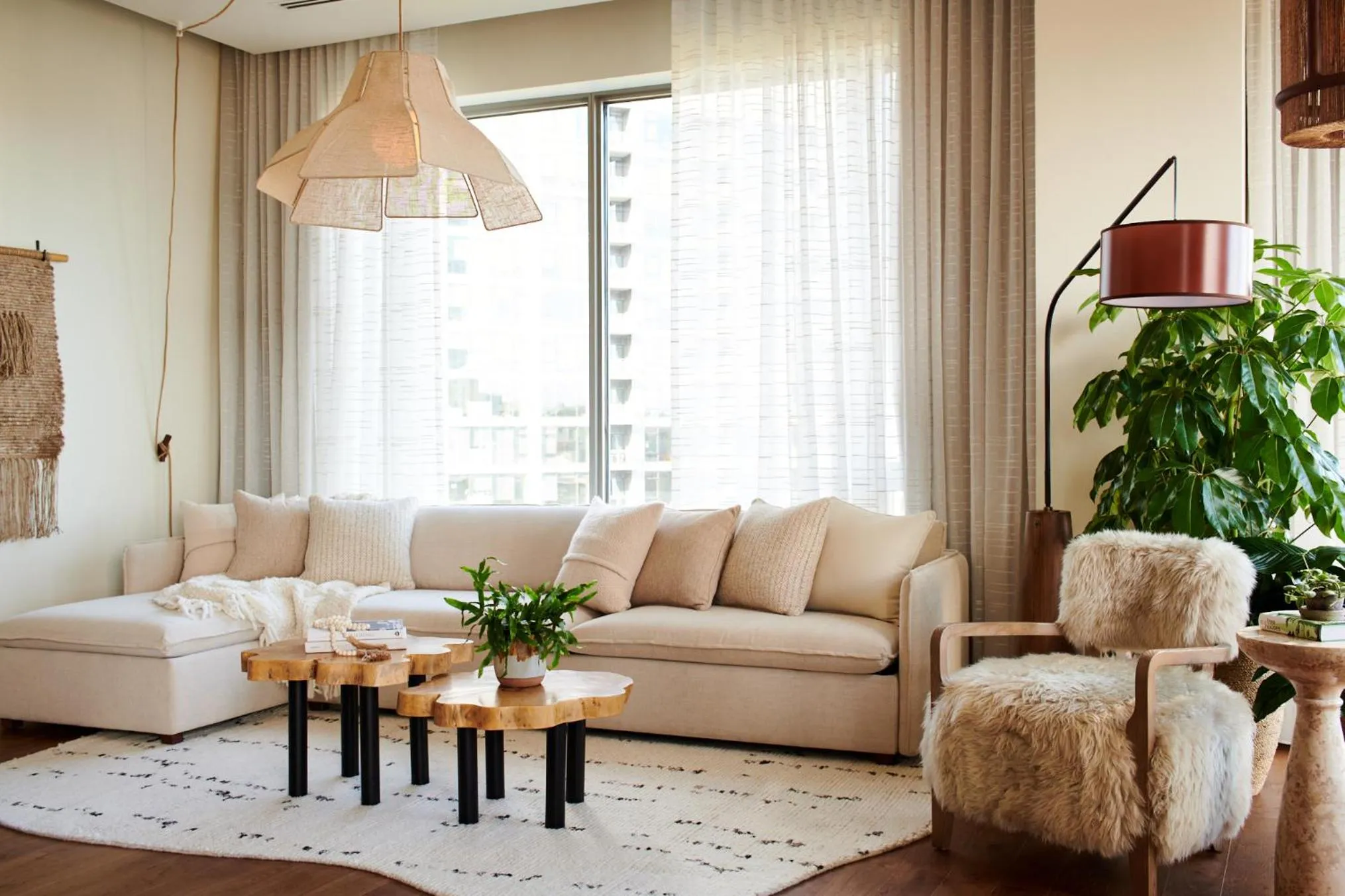 Living room in 1 Hotel Seattle