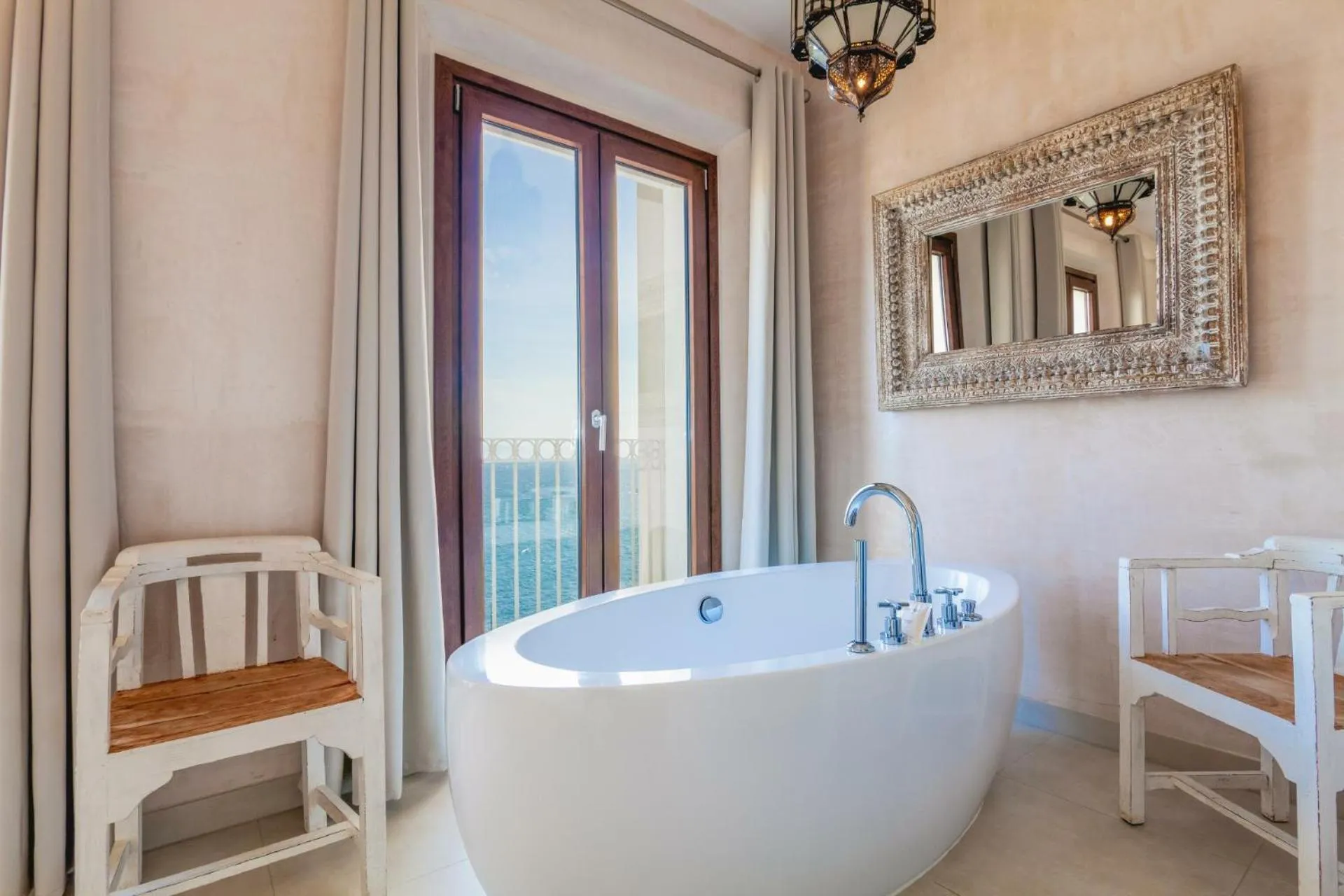 Apartamentos La Residencia Tarifa