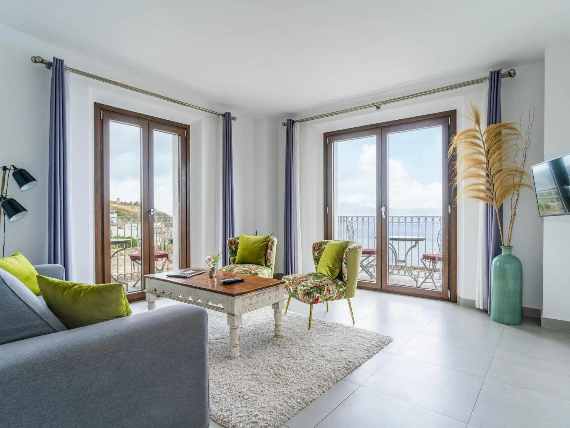 Apartamentos La Residencia Tarifa