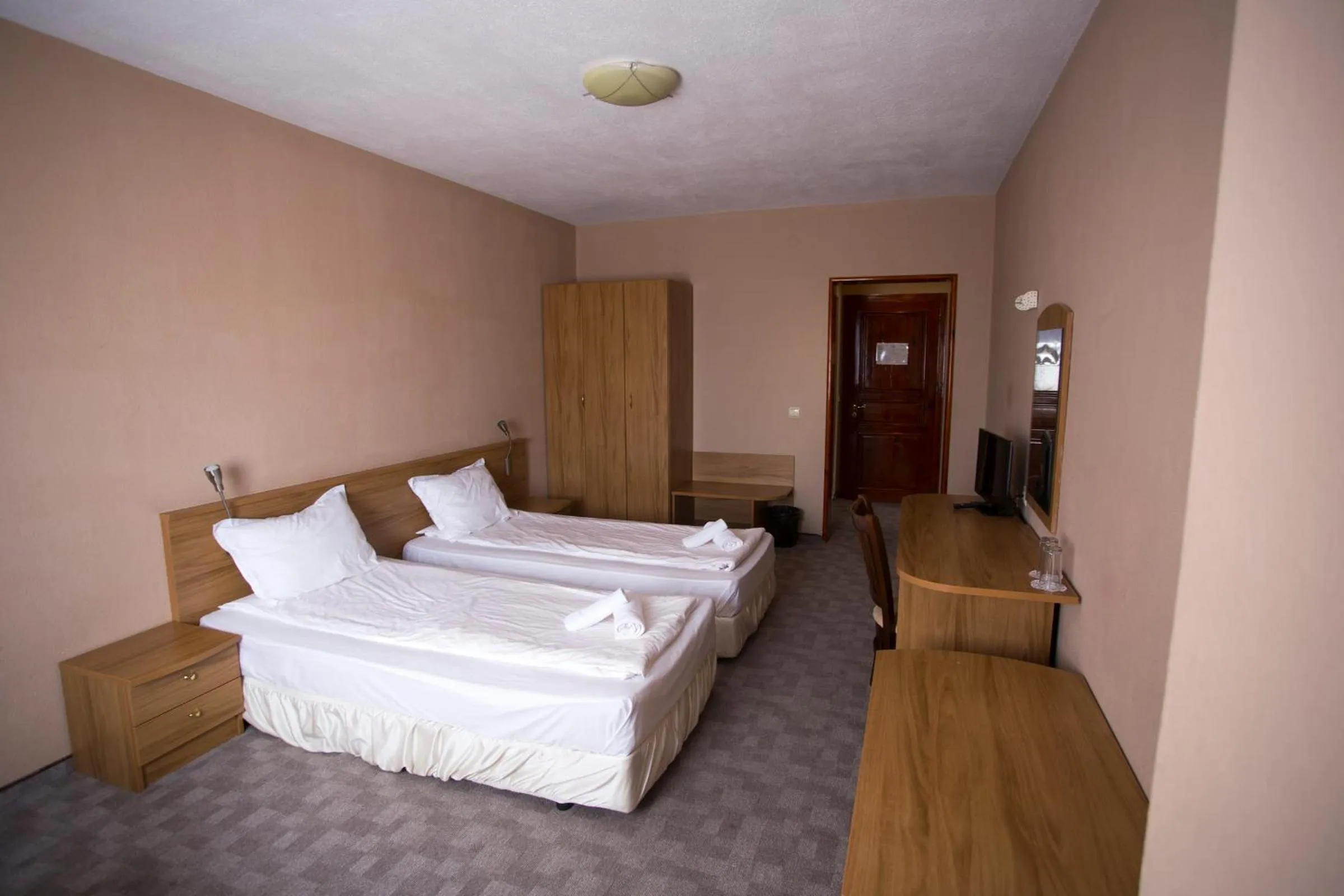 Bedroom, Bed in Family Prim Hotel