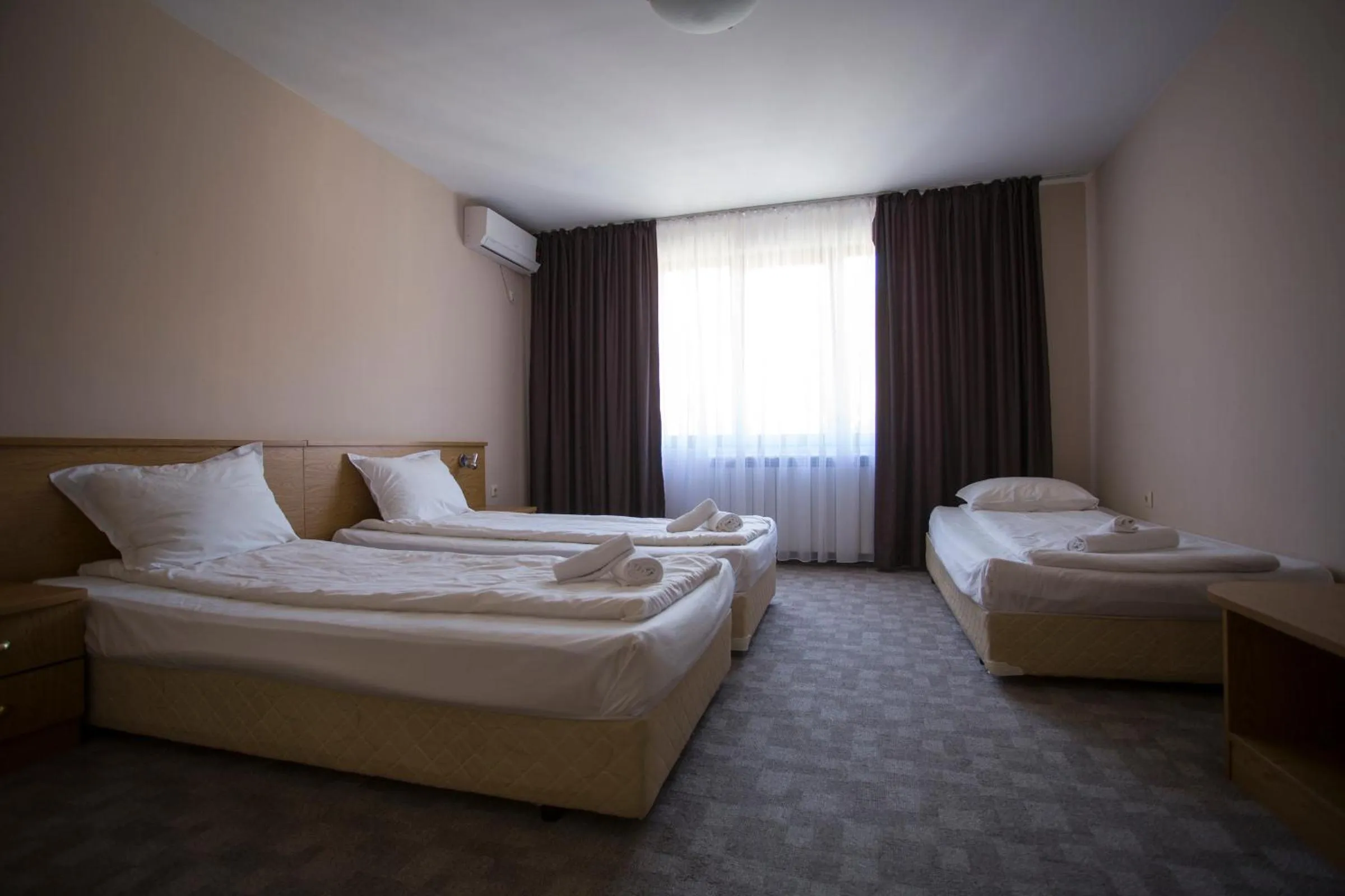 Bedroom, Bed in Family Prim Hotel