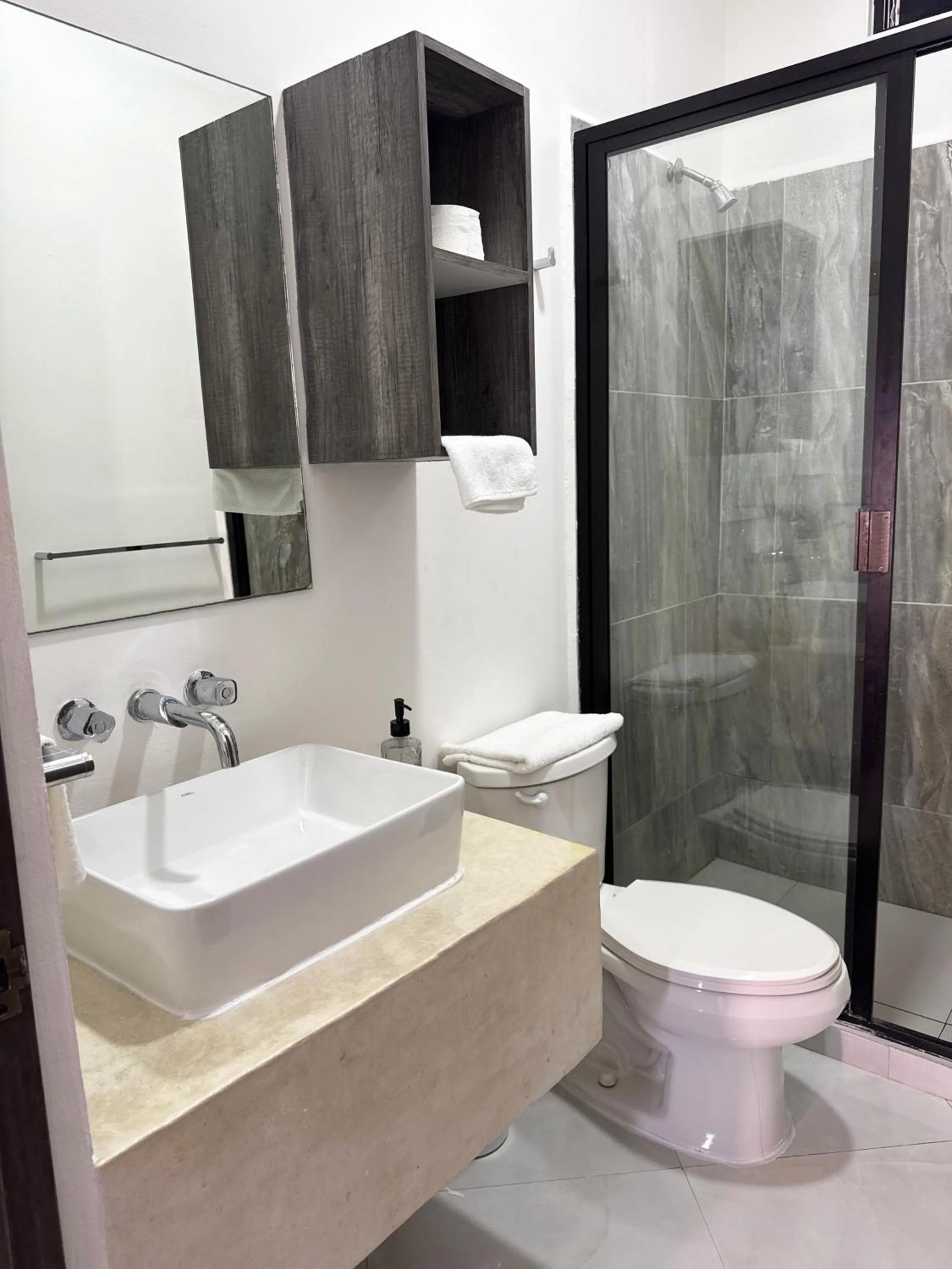 Bathroom in SILVERSANDS Hotel Boutique - 5Th Ave