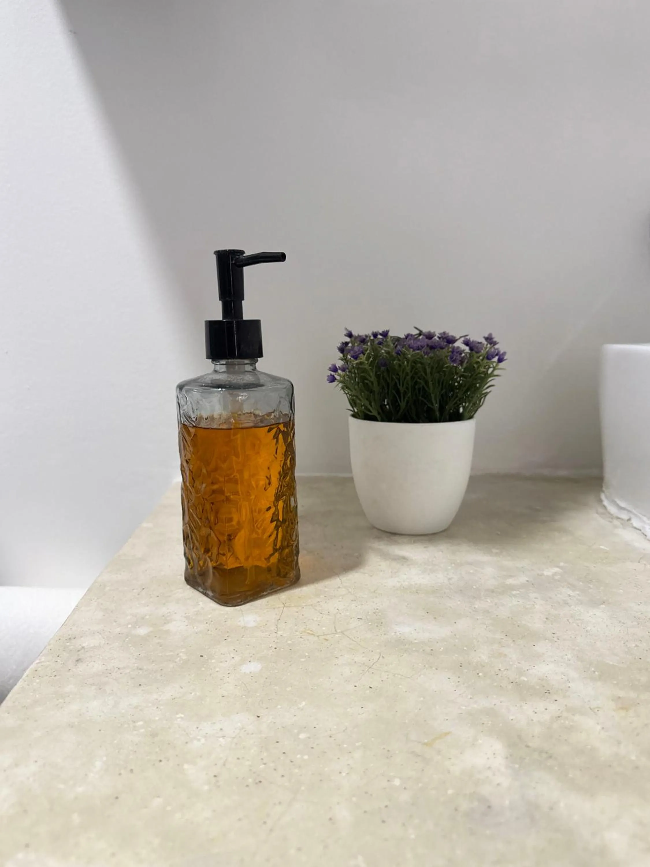 Decorative detail in SILVERSANDS Hotel Boutique - 5Th Ave