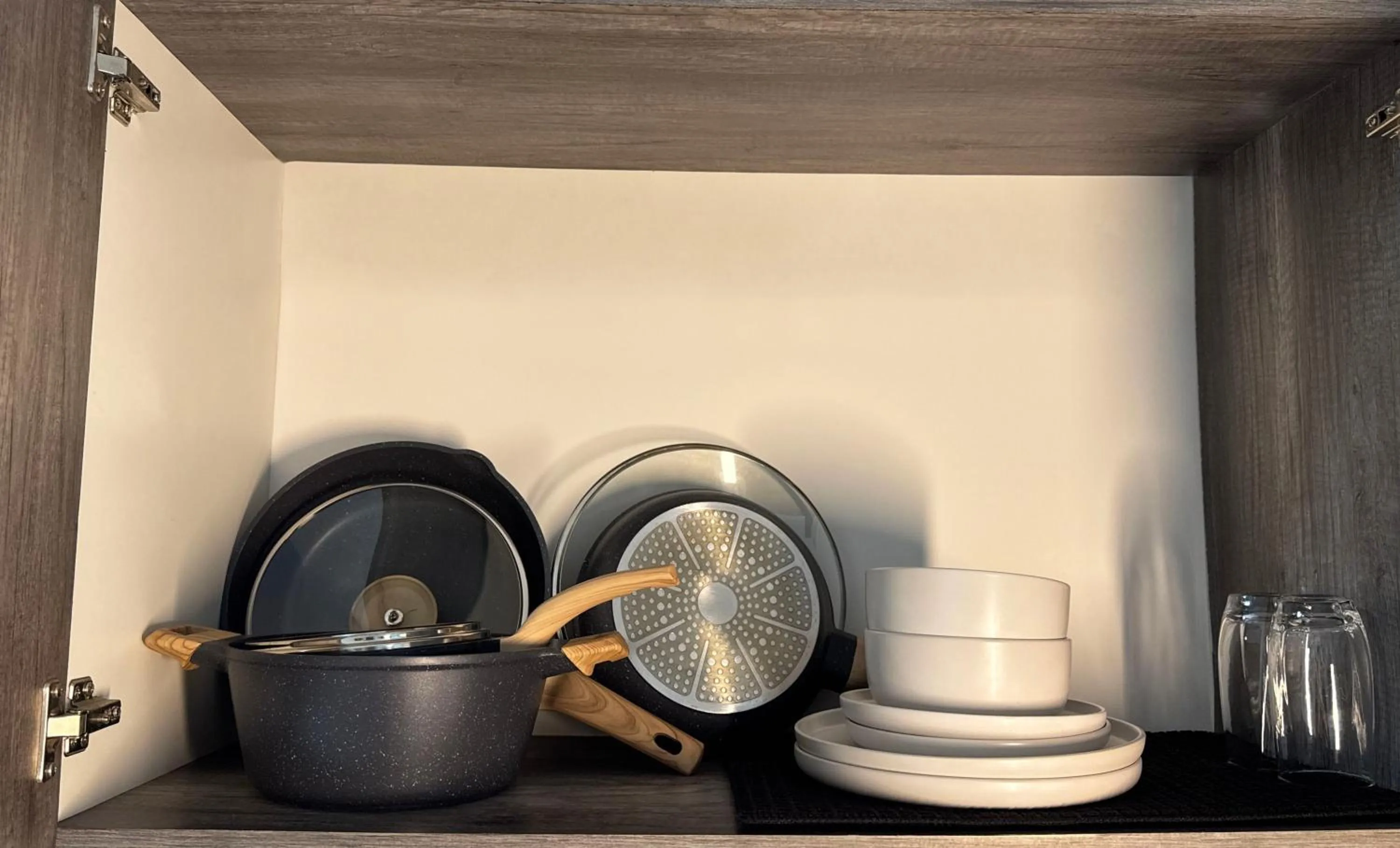 kitchen in SILVERSANDS Hotel Boutique - 5Th Ave