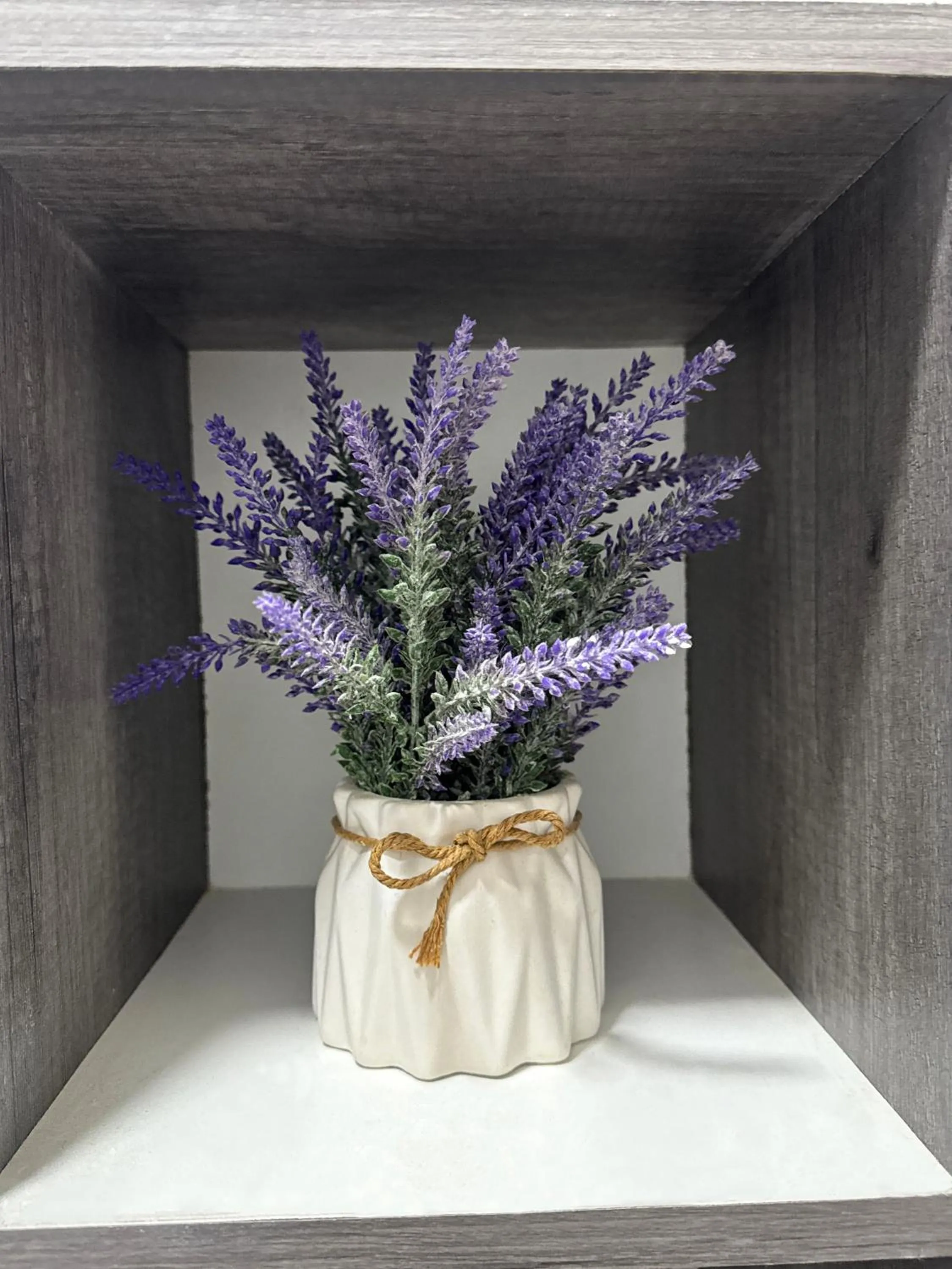 Decorative detail in SILVERSANDS Hotel Boutique - 5Th Ave