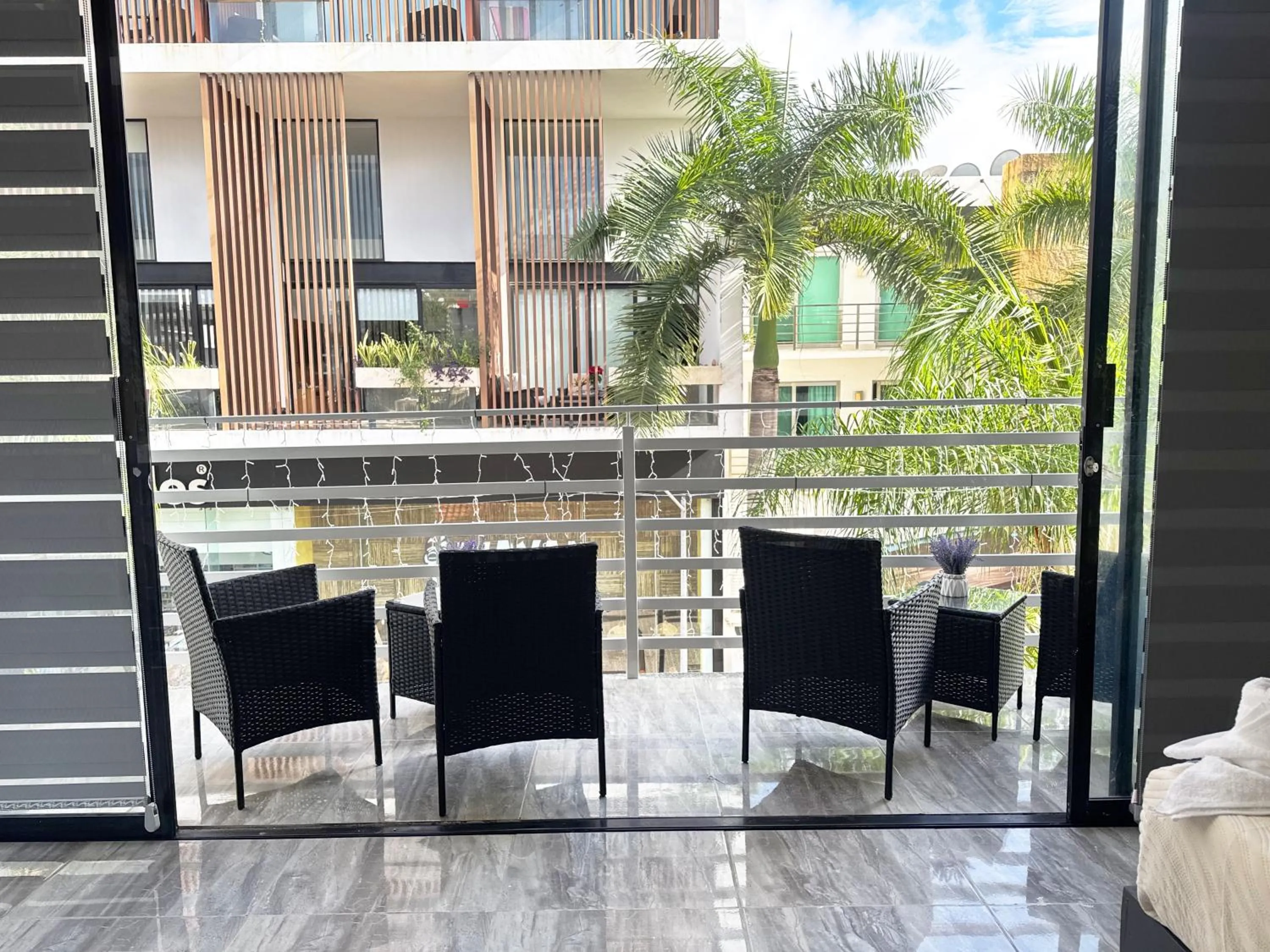 Balcony/Terrace in SILVERSANDS Hotel Boutique - 5Th Ave
