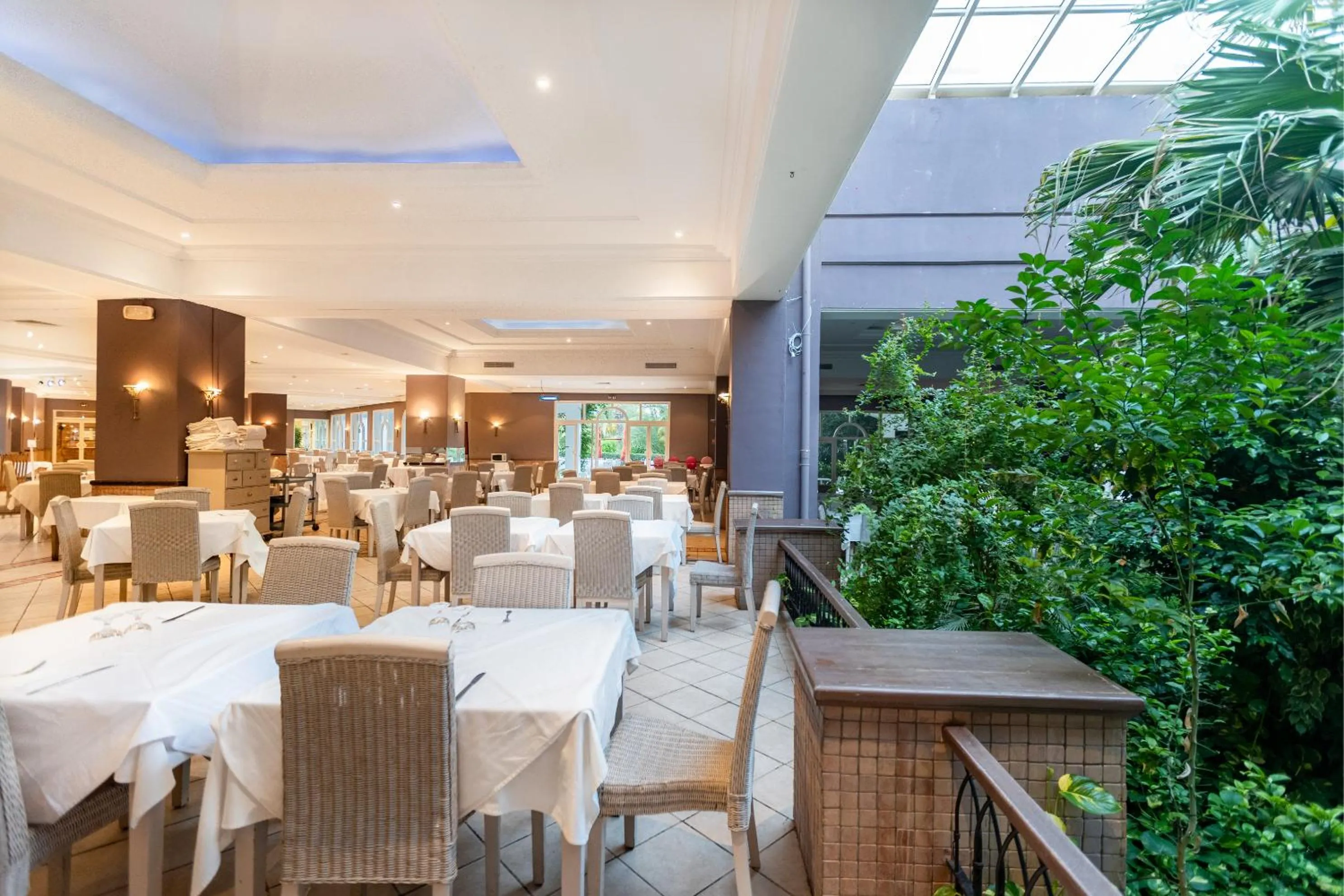 Restaurant/places to eat in Djerba Resort- Families and Couples Only