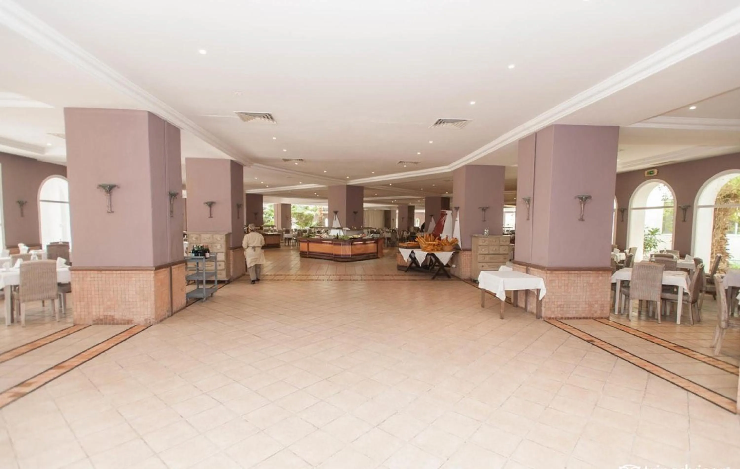 Restaurant/places to eat in Djerba Resort- Families and Couples Only