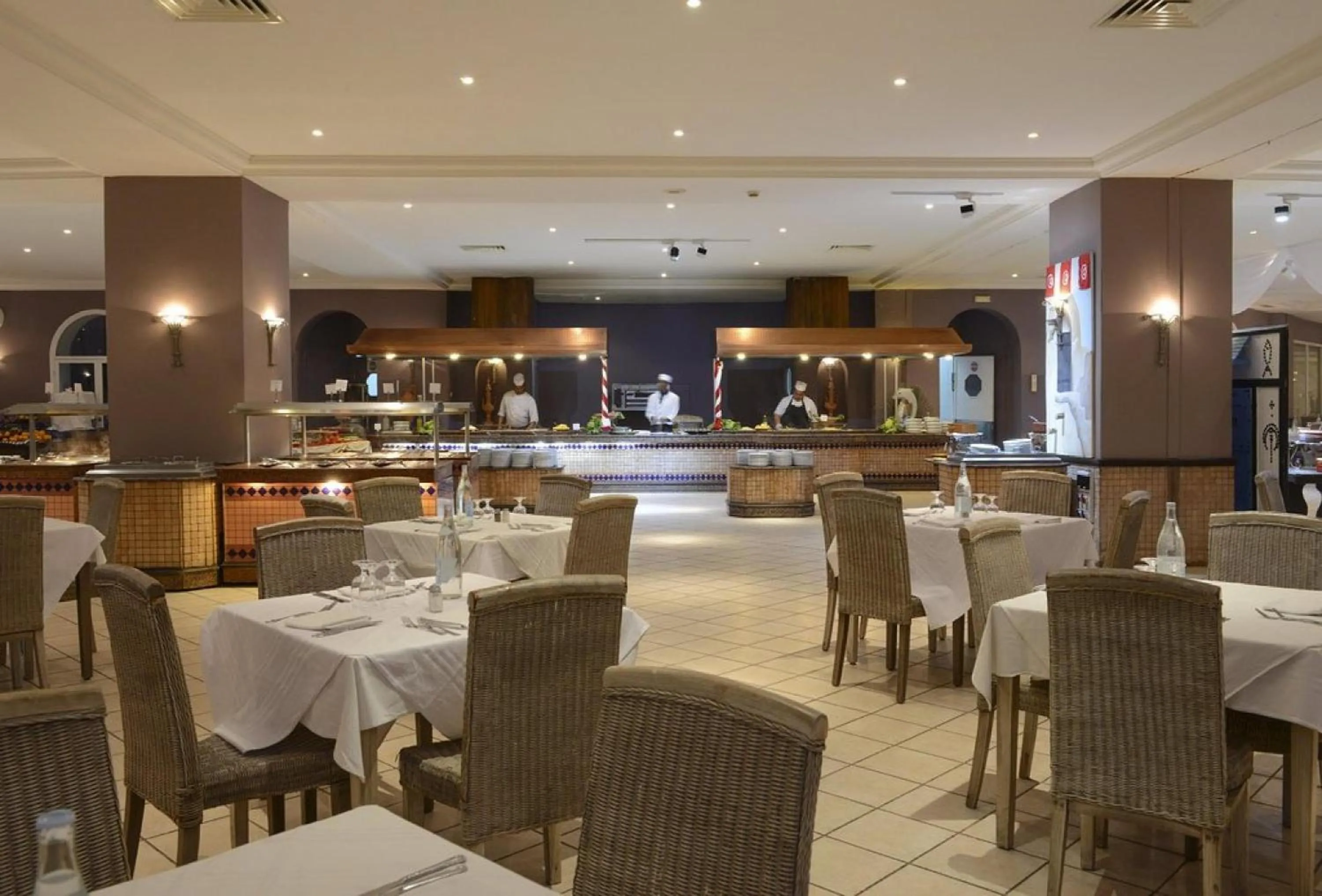 Restaurant/places to eat in Djerba Resort- Families and Couples Only