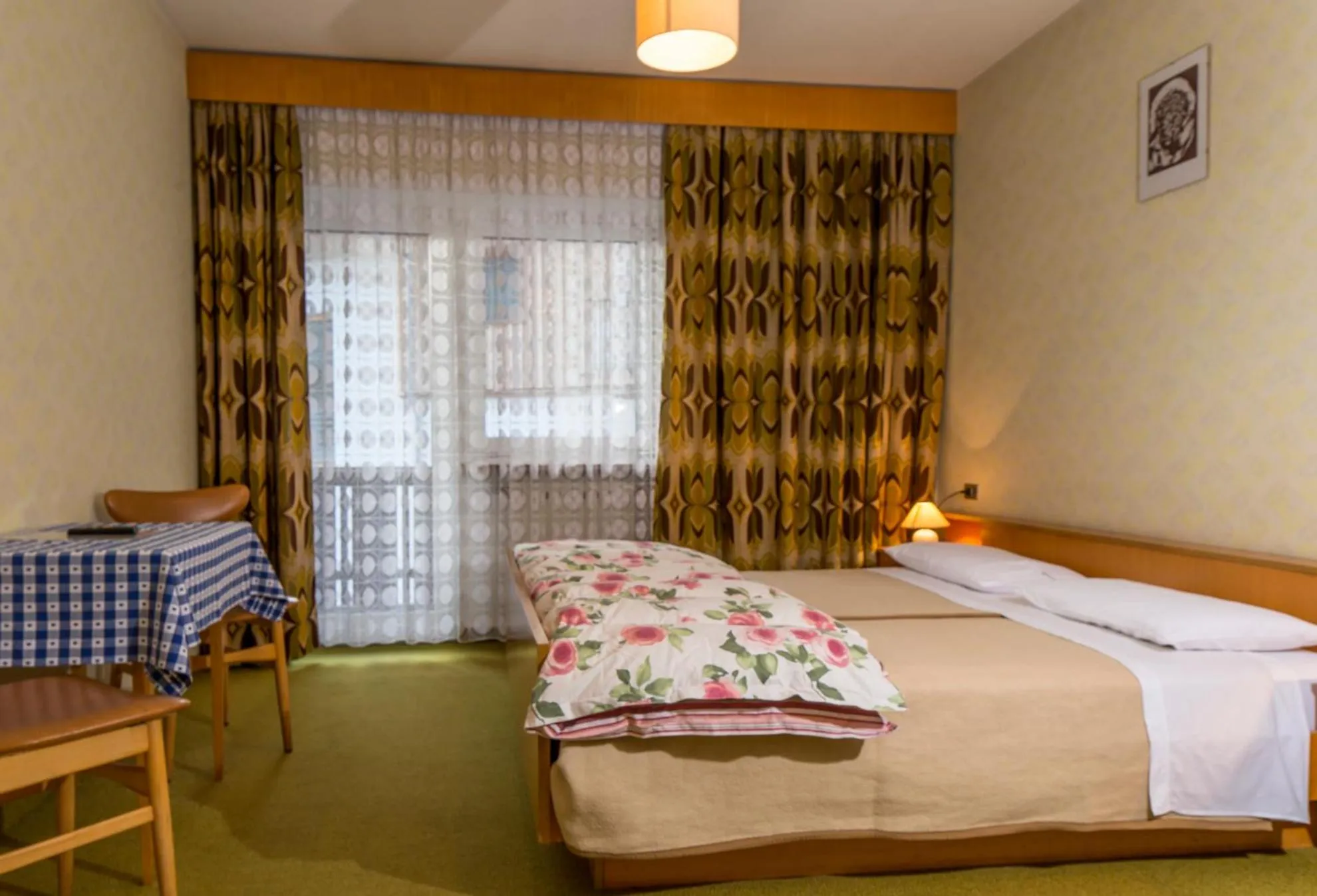 Photo of the whole room, Bed in Garni Appartments Helvetia