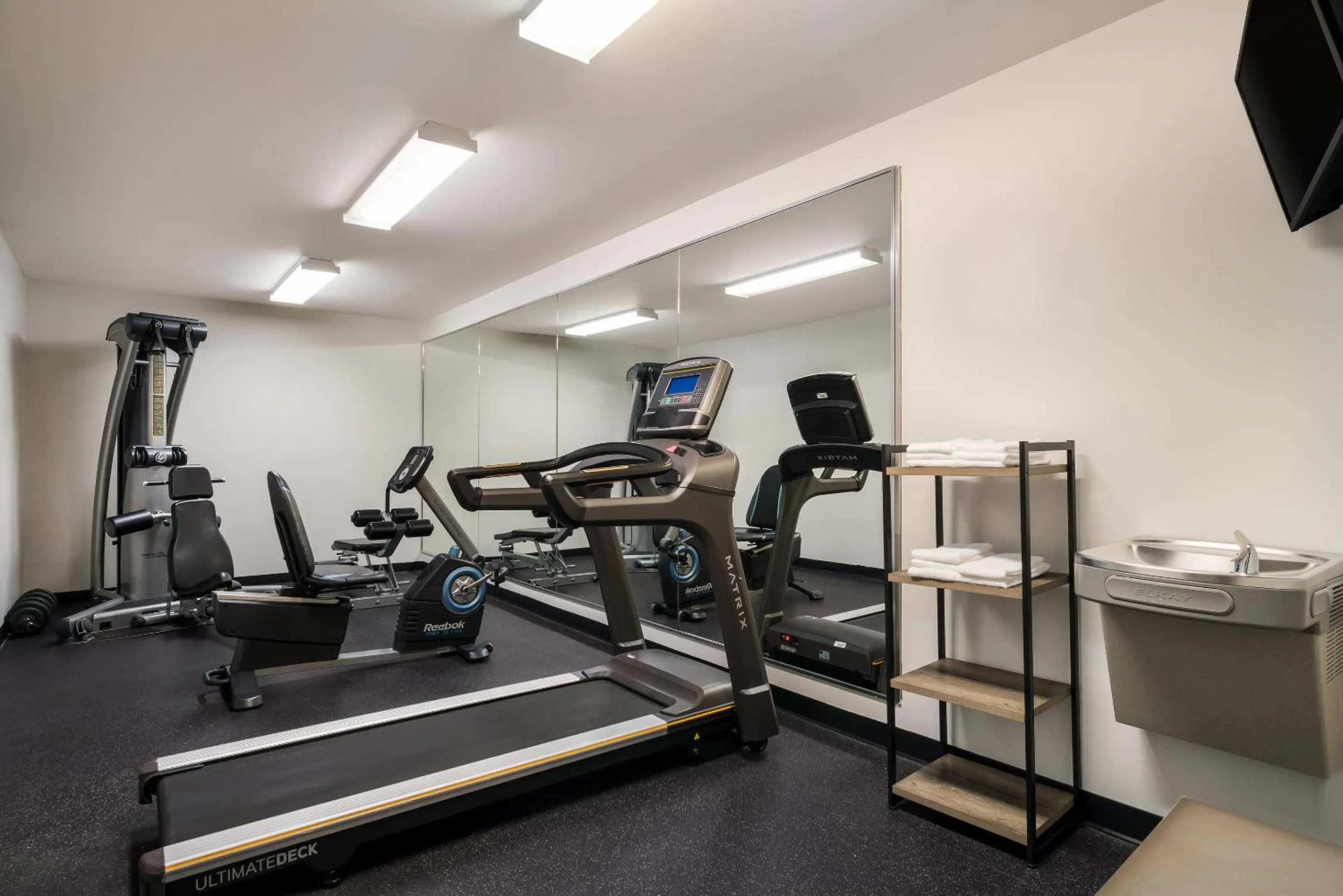 Fitness centre/facilities in Suburban Studios Denver Central-Arvada
