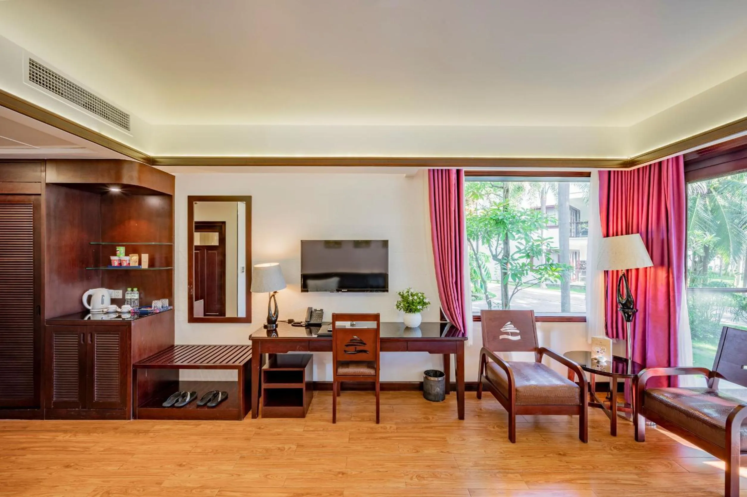 TV and multimedia in Carmelina Beach Resort Ho Tram