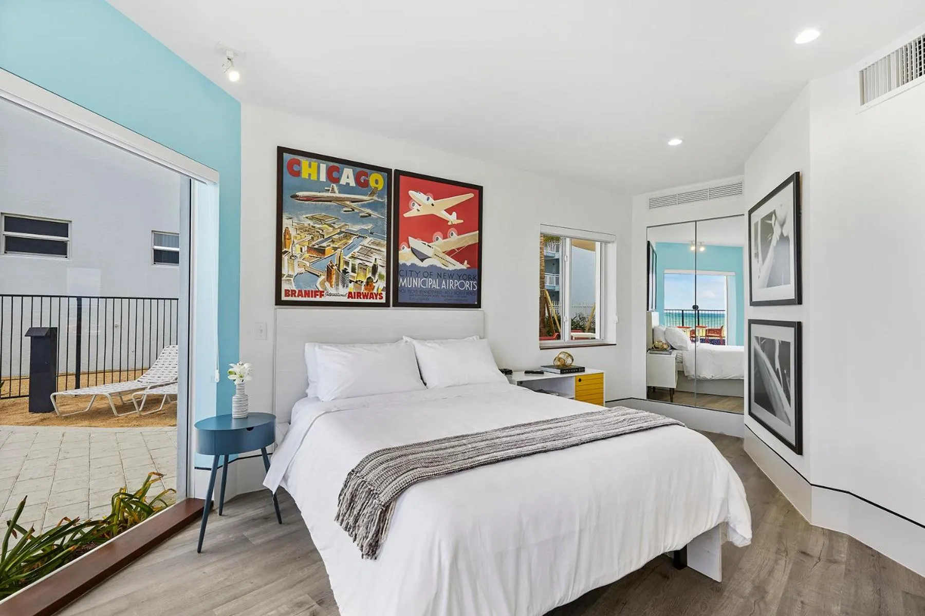 Bedroom, Bed in Ocean Treasure Beachside Suites