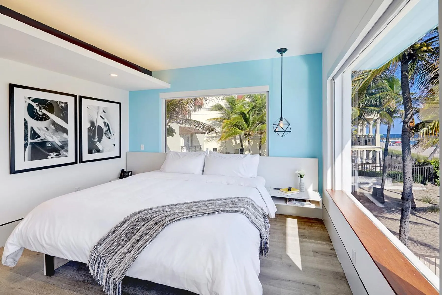Bedroom, Bed in Ocean Treasure Beachside Suites