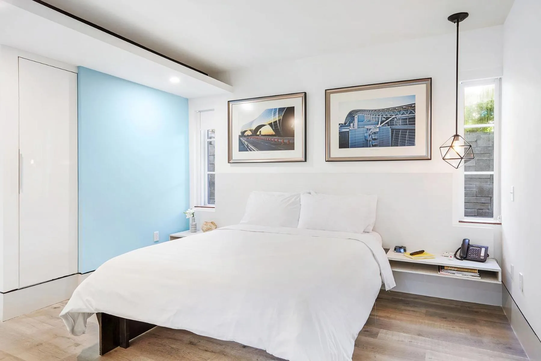 Bed in Ocean Treasure Beachside Suites