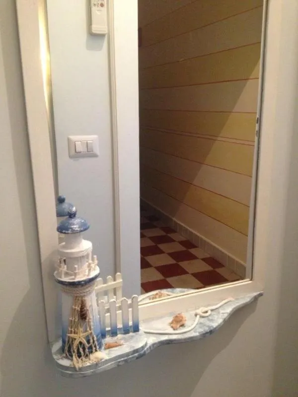 Decorative detail in Perfume Do Mar