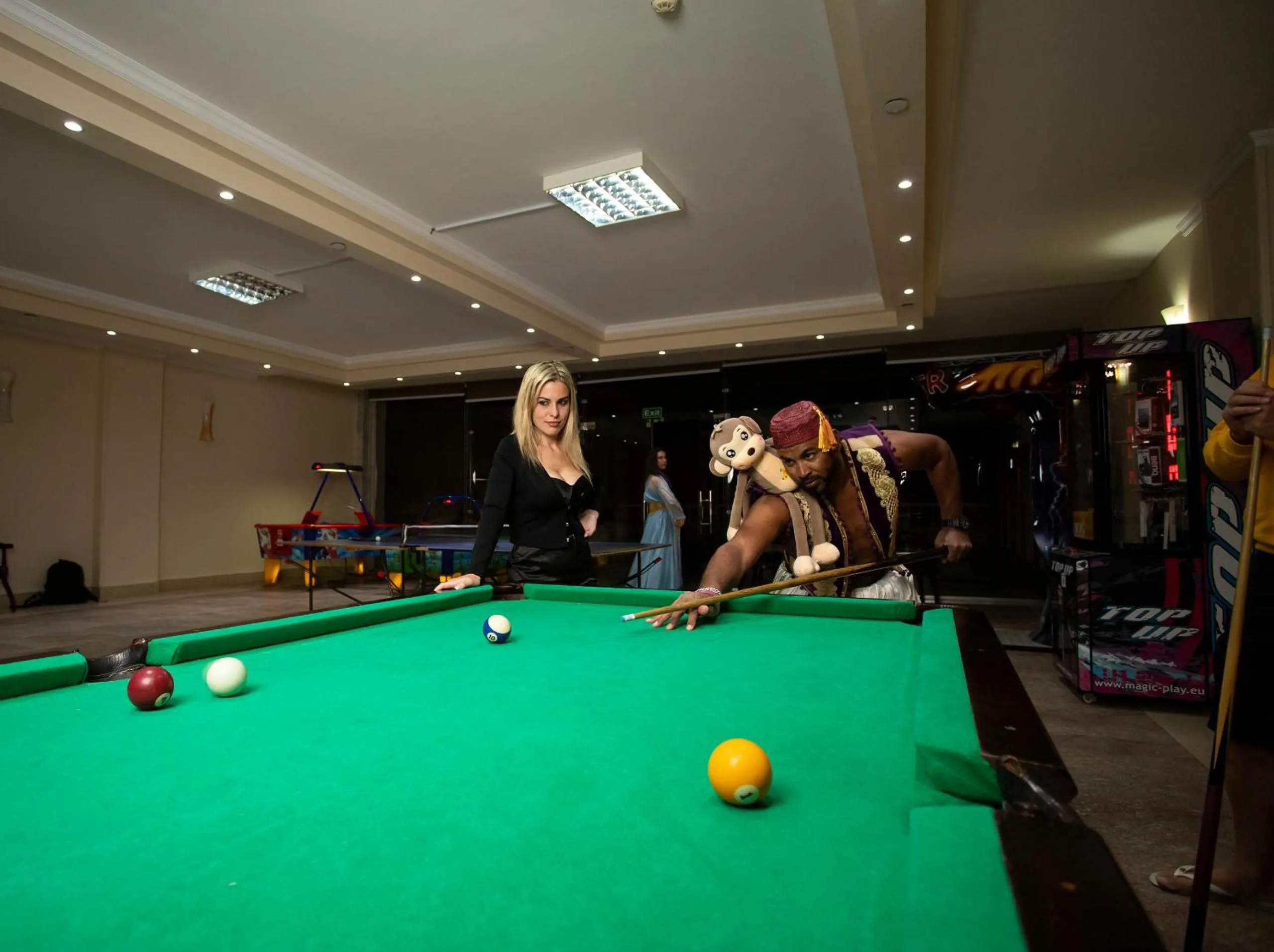 Billiard in AMC Royal Hotel & Spa