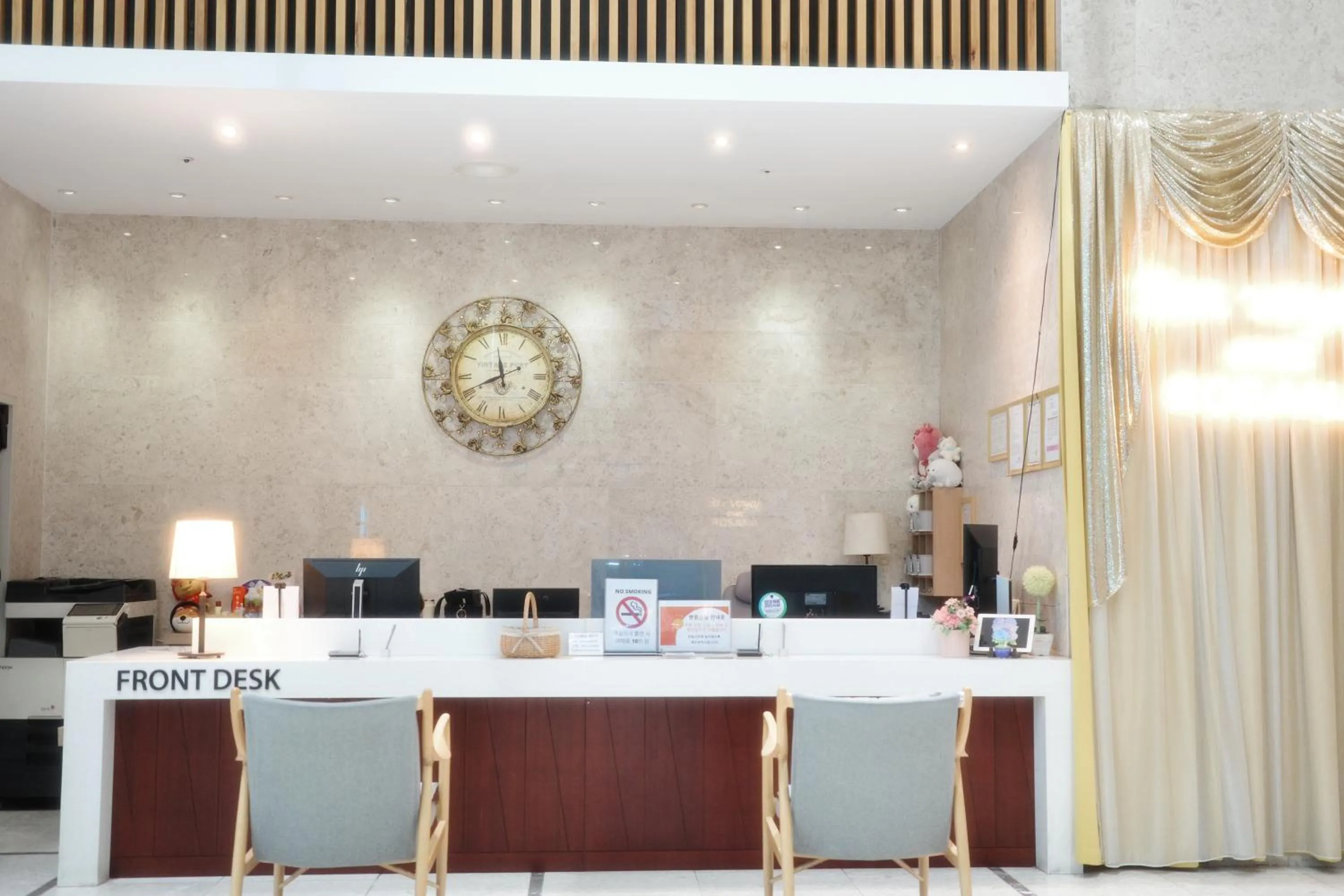 Property building in Rosana Hotel