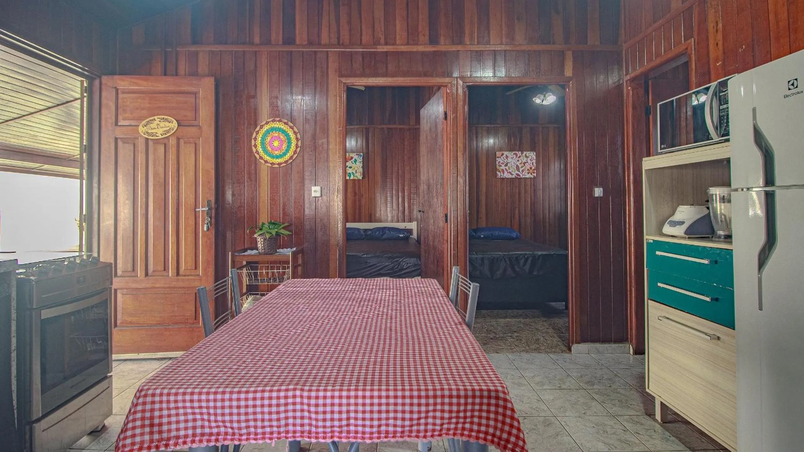 Kitchen or kitchenette, Bed in Piscina Aquecida , SPA, Bilhar, Ar Cond, Wi-Fi