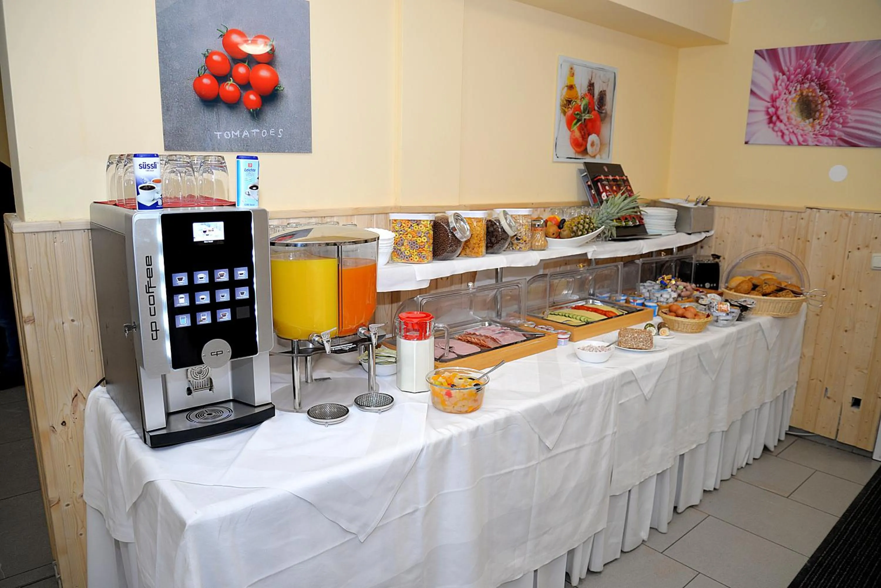 Breakfast in Hotel Neugrabener Hof