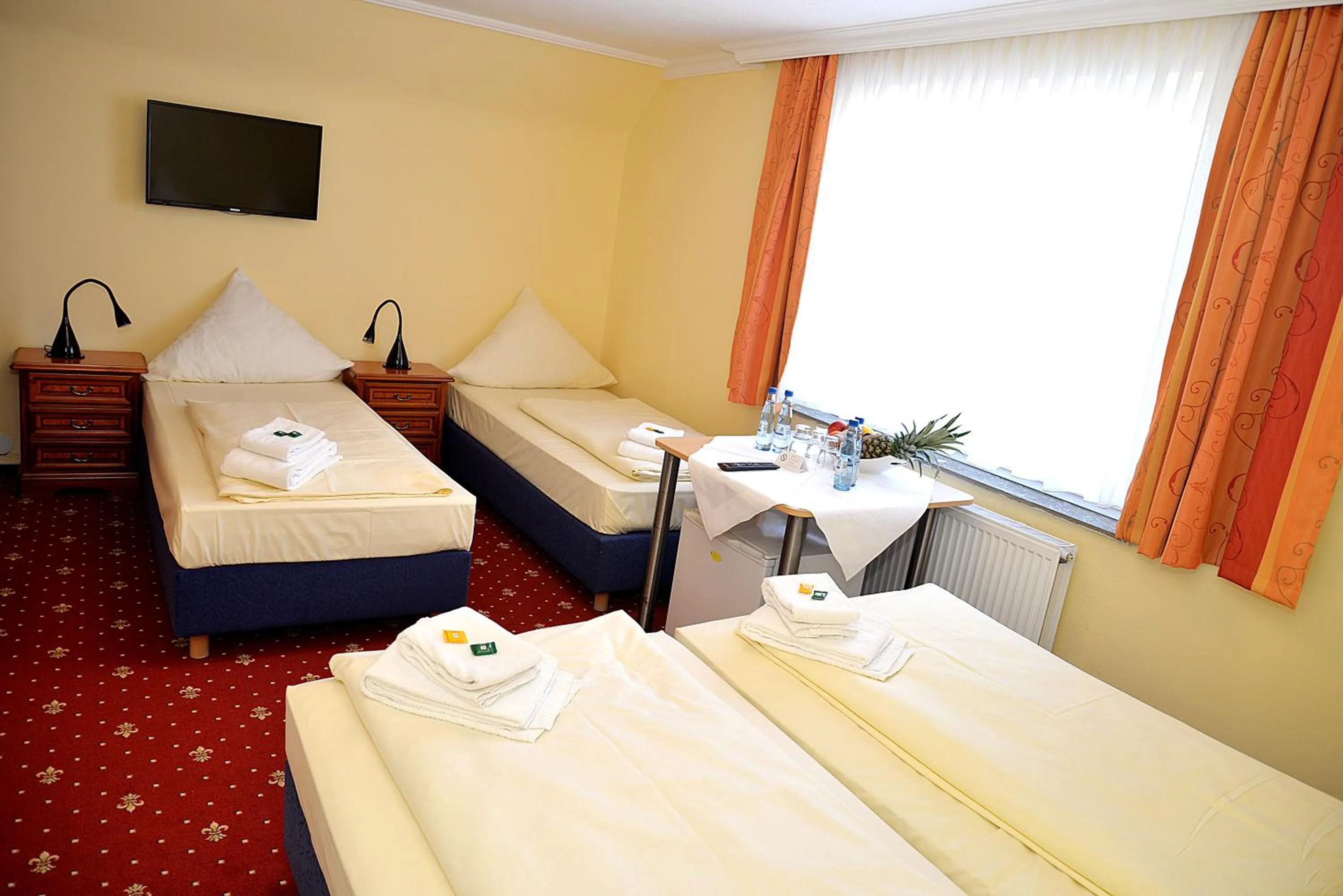 Bed in Hotel Neugrabener Hof