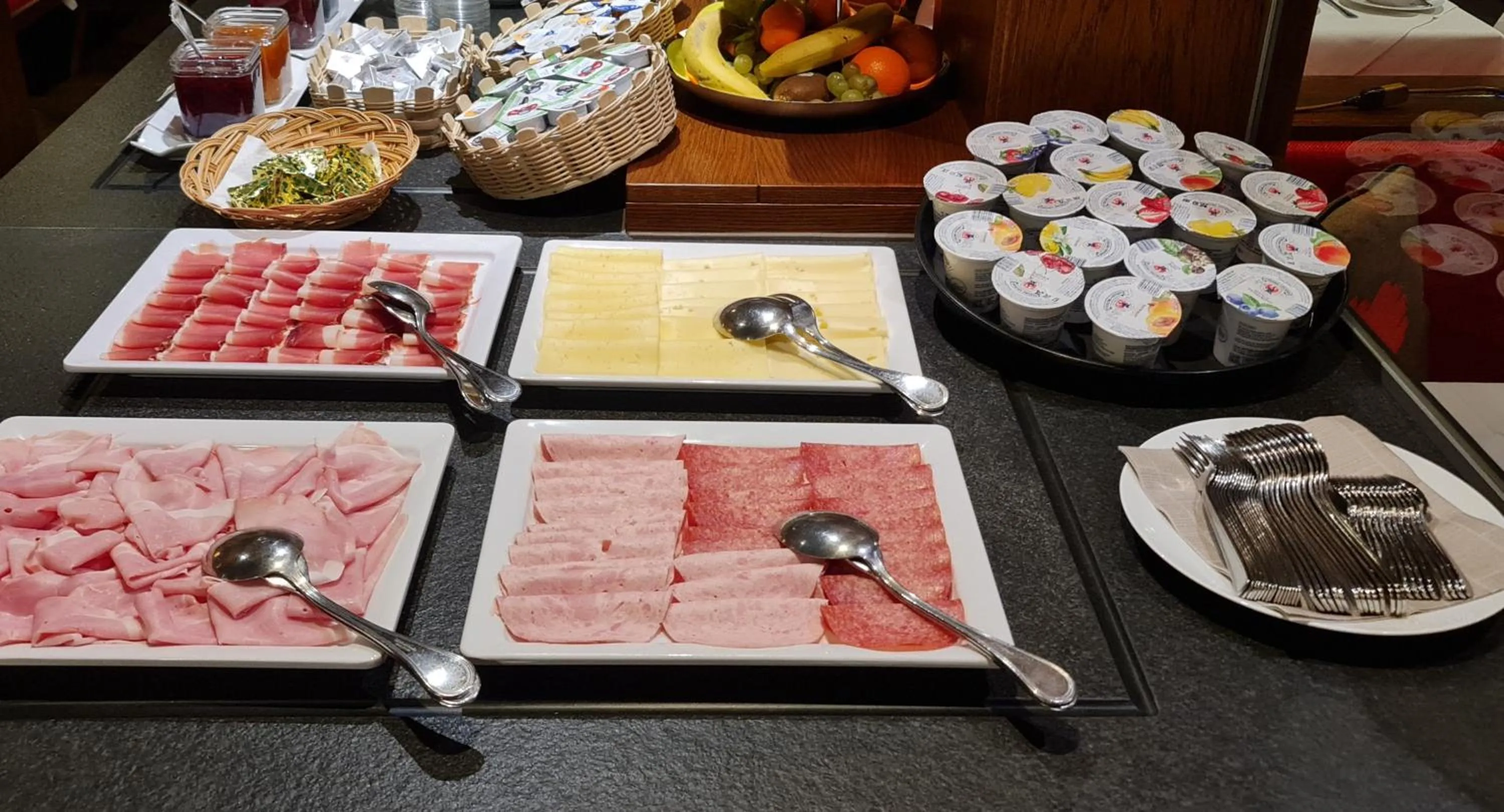 Food and drinks in Hotel Mondschein