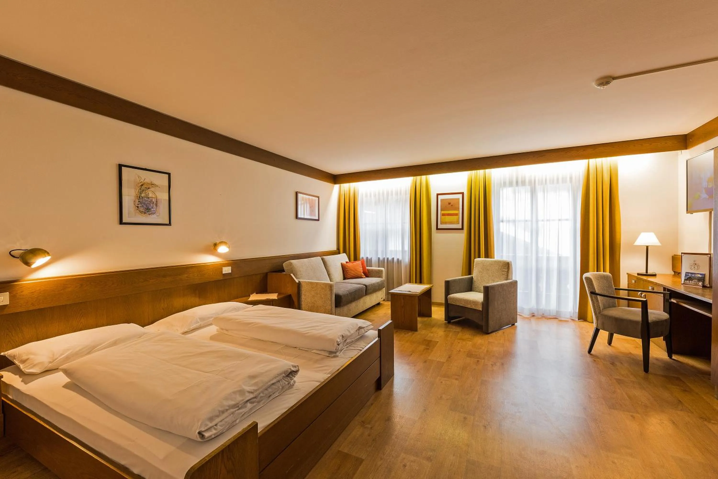 Photo of the whole room, Bed in Hotel Mondschein