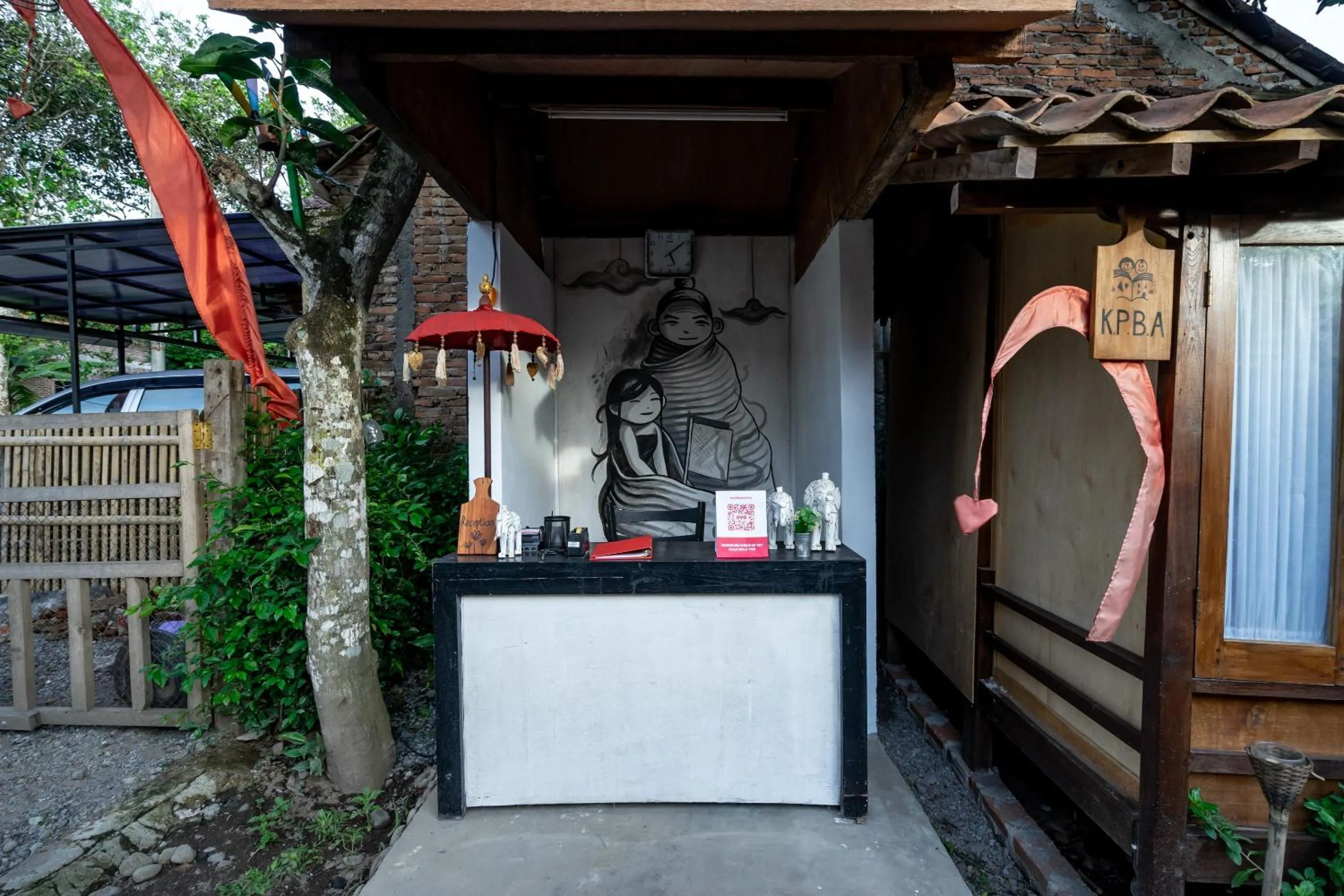 Lobby or reception in OYO 2393 Omahe Nawung Syariah