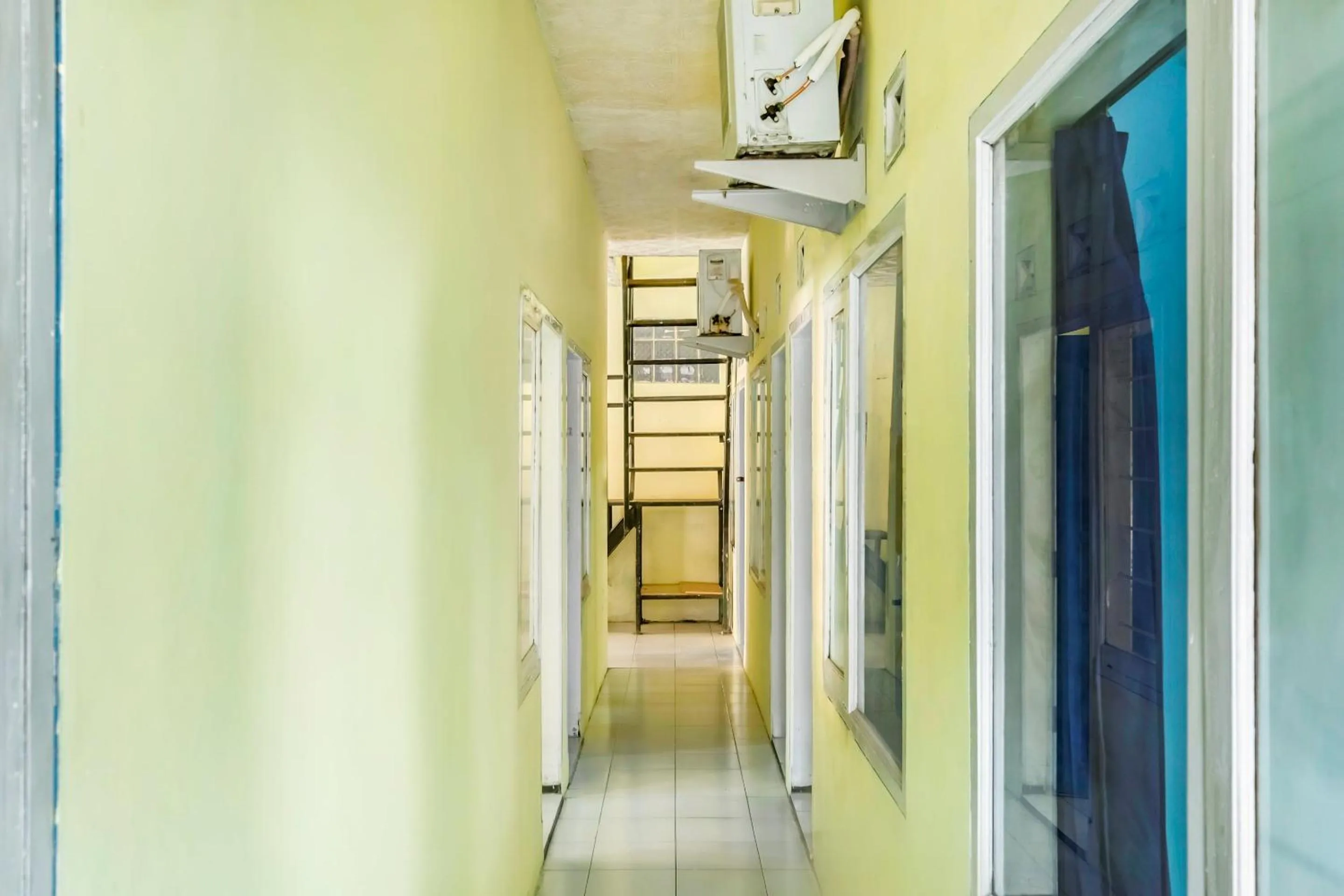 Lobby or reception in Hotel O Pondok Nabil