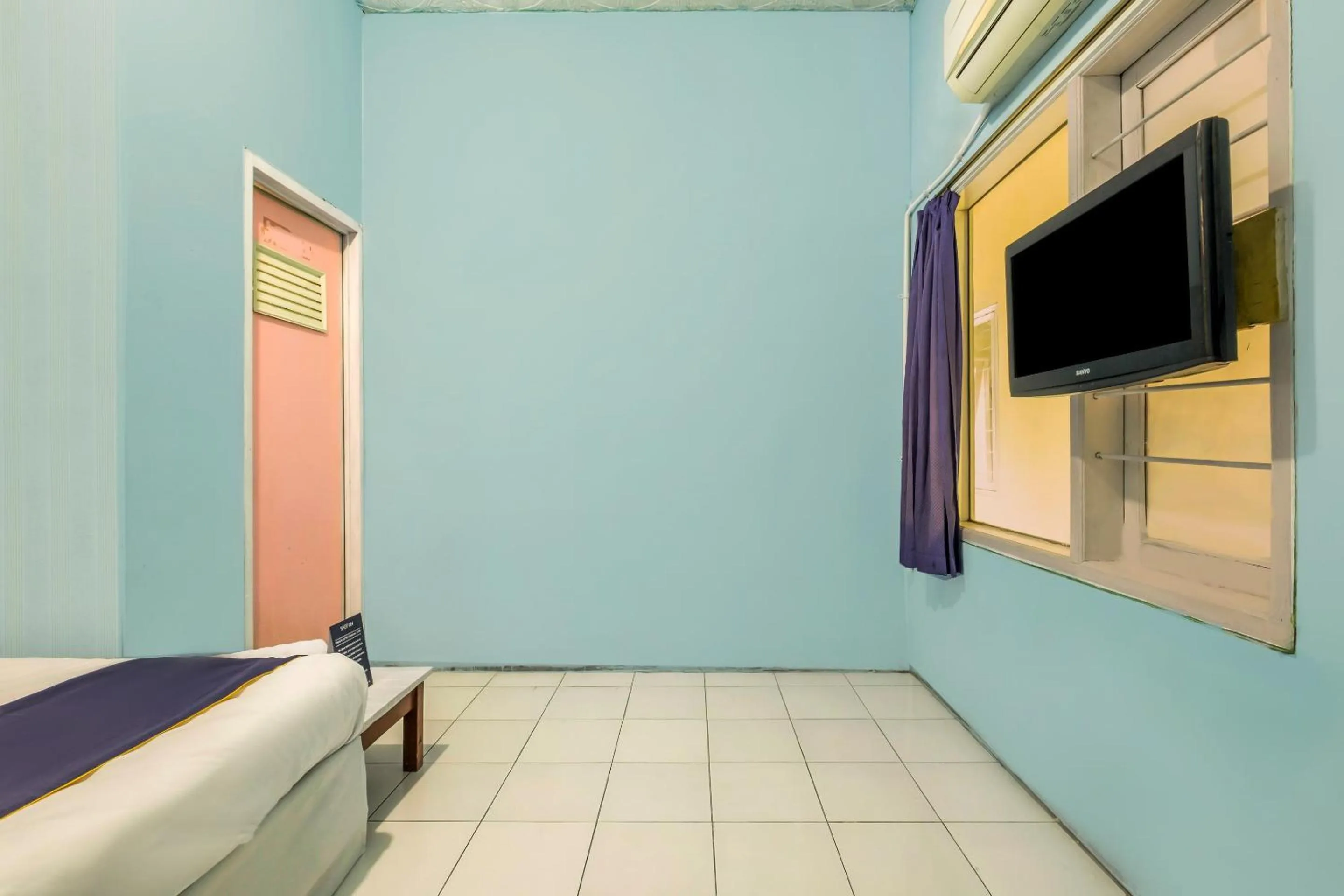 Bedroom in Hotel O Pondok Nabil