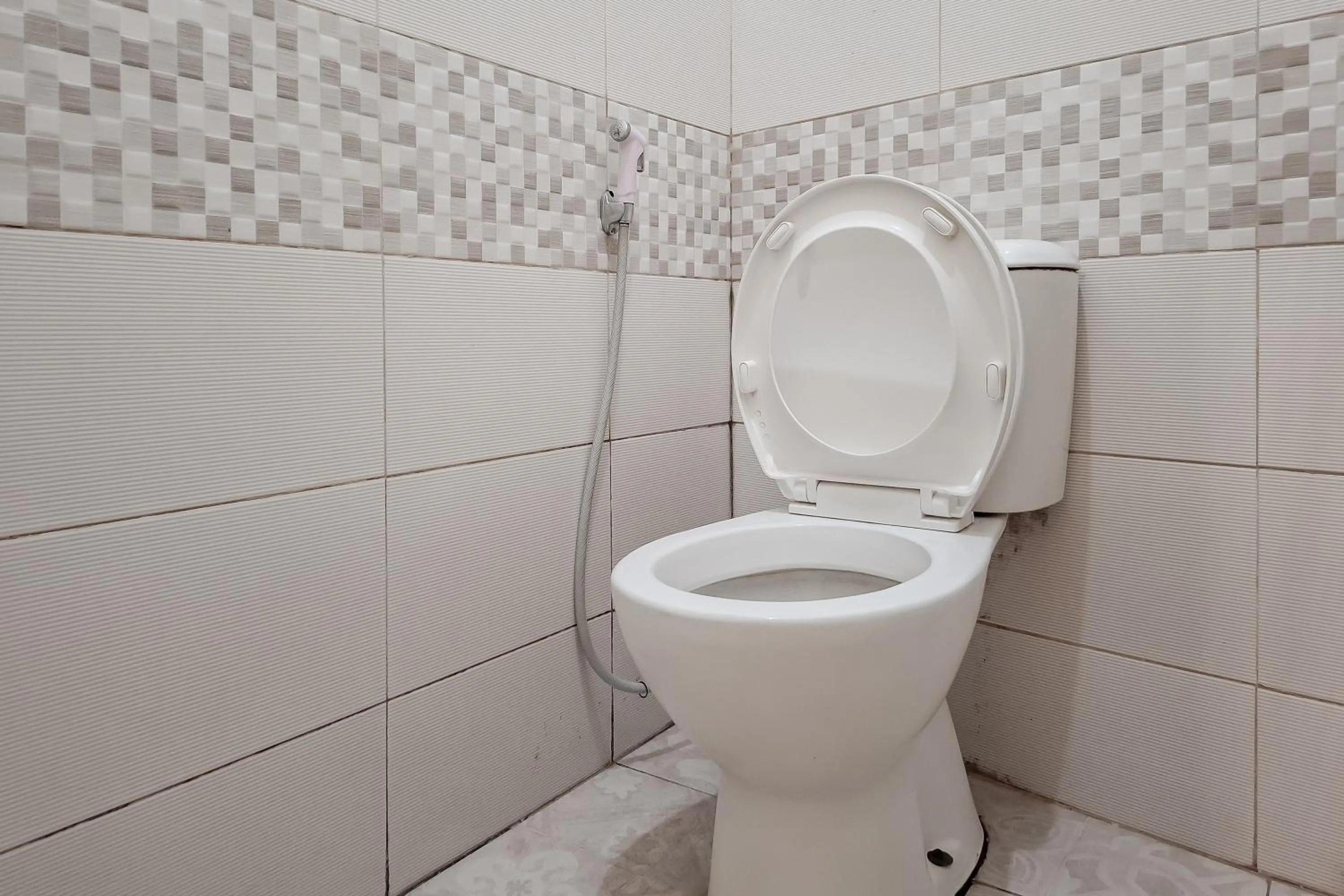 Bathroom in SUPER OYO Collection O 2383 Andongkoe 64 Salatiga