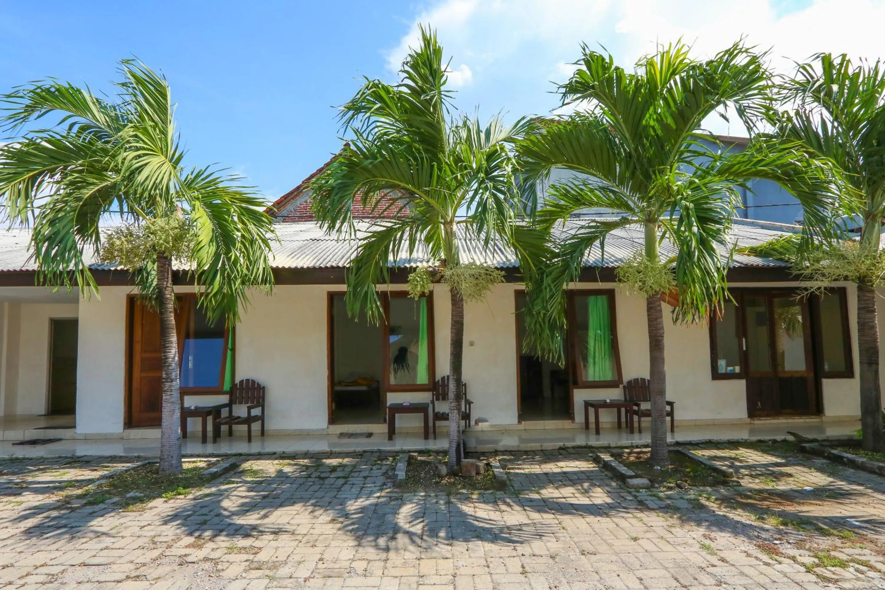 Lobby or reception in SPOT ON 2422 Hotel Moga Sari