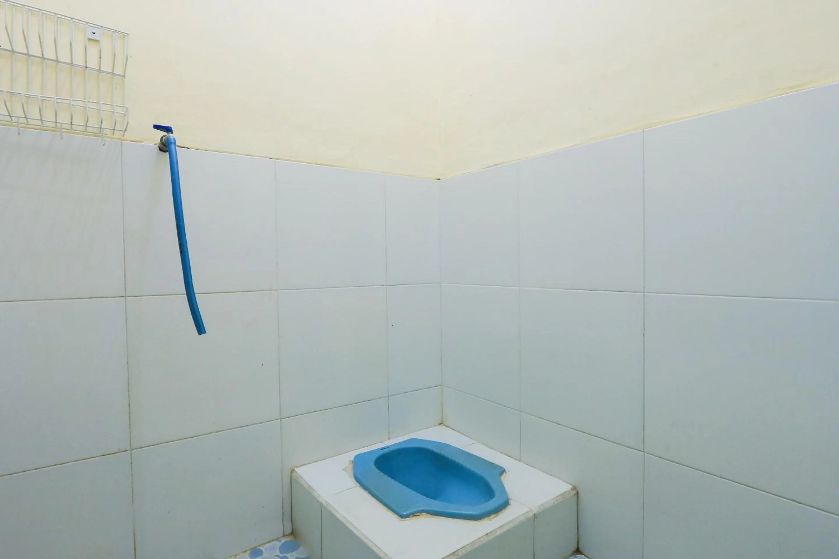 Bathroom in OYO 2371 Islami Family Residence