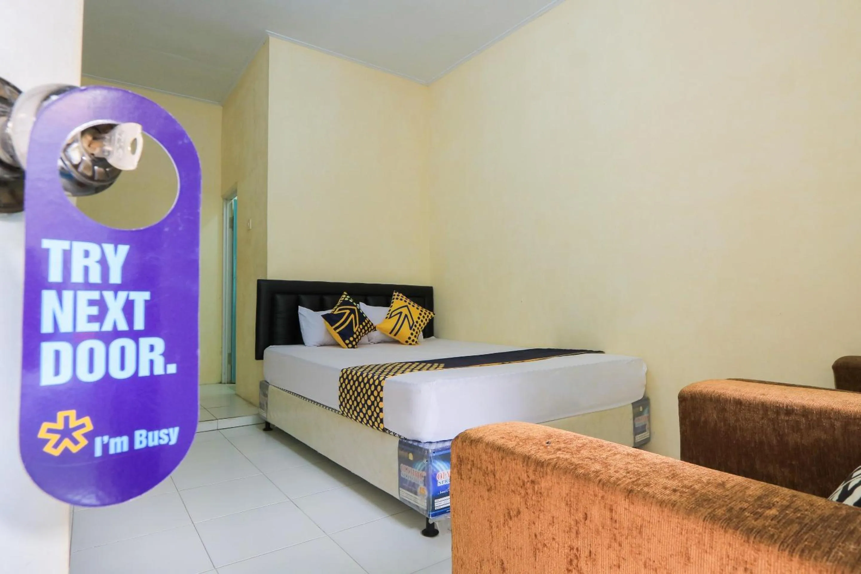 Bedroom, Bed in OYO 2371 Islami Family Residence