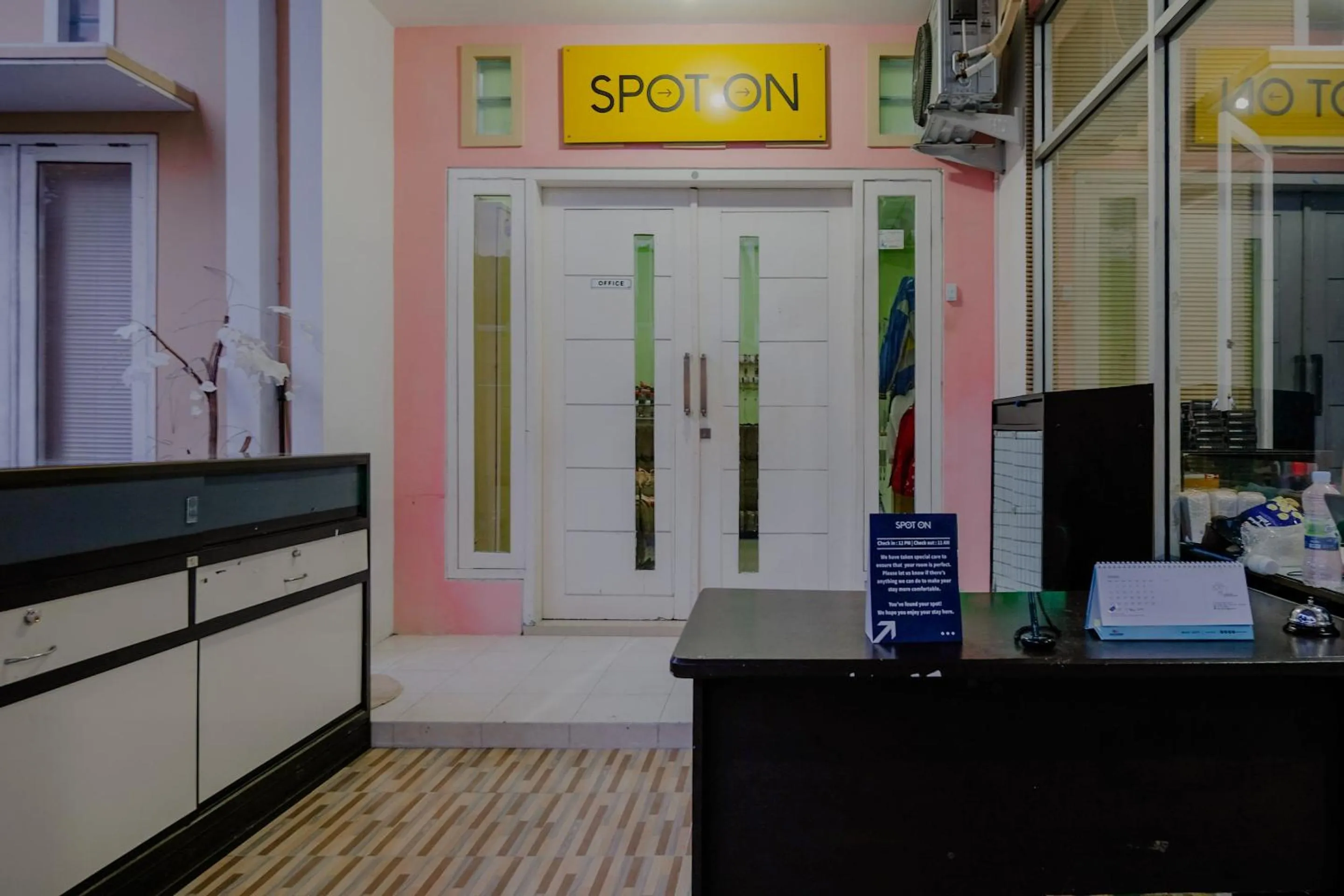 Lobby or reception in OYO 2417 Melati Residence