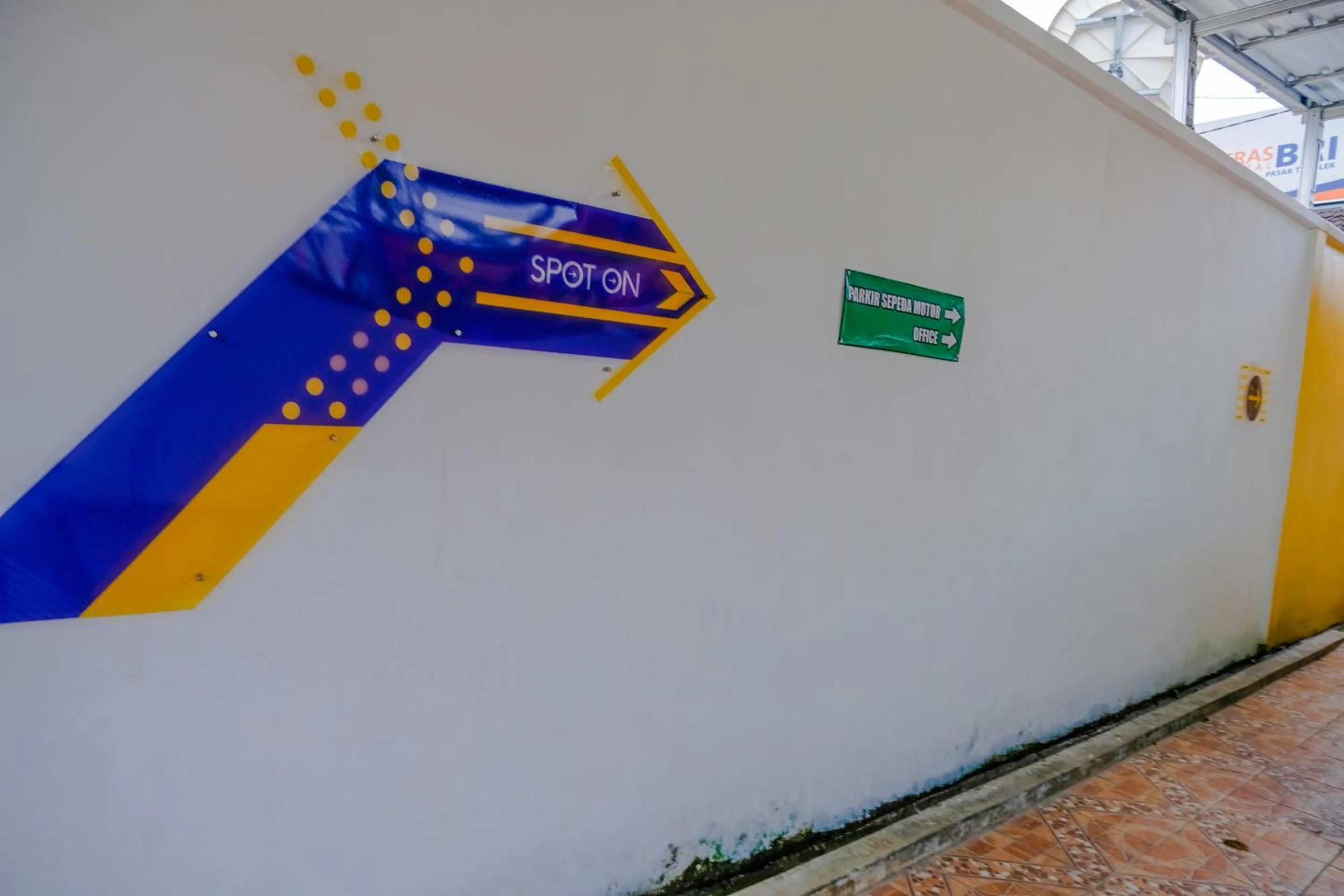 Lobby or reception in OYO 2417 Melati Residence