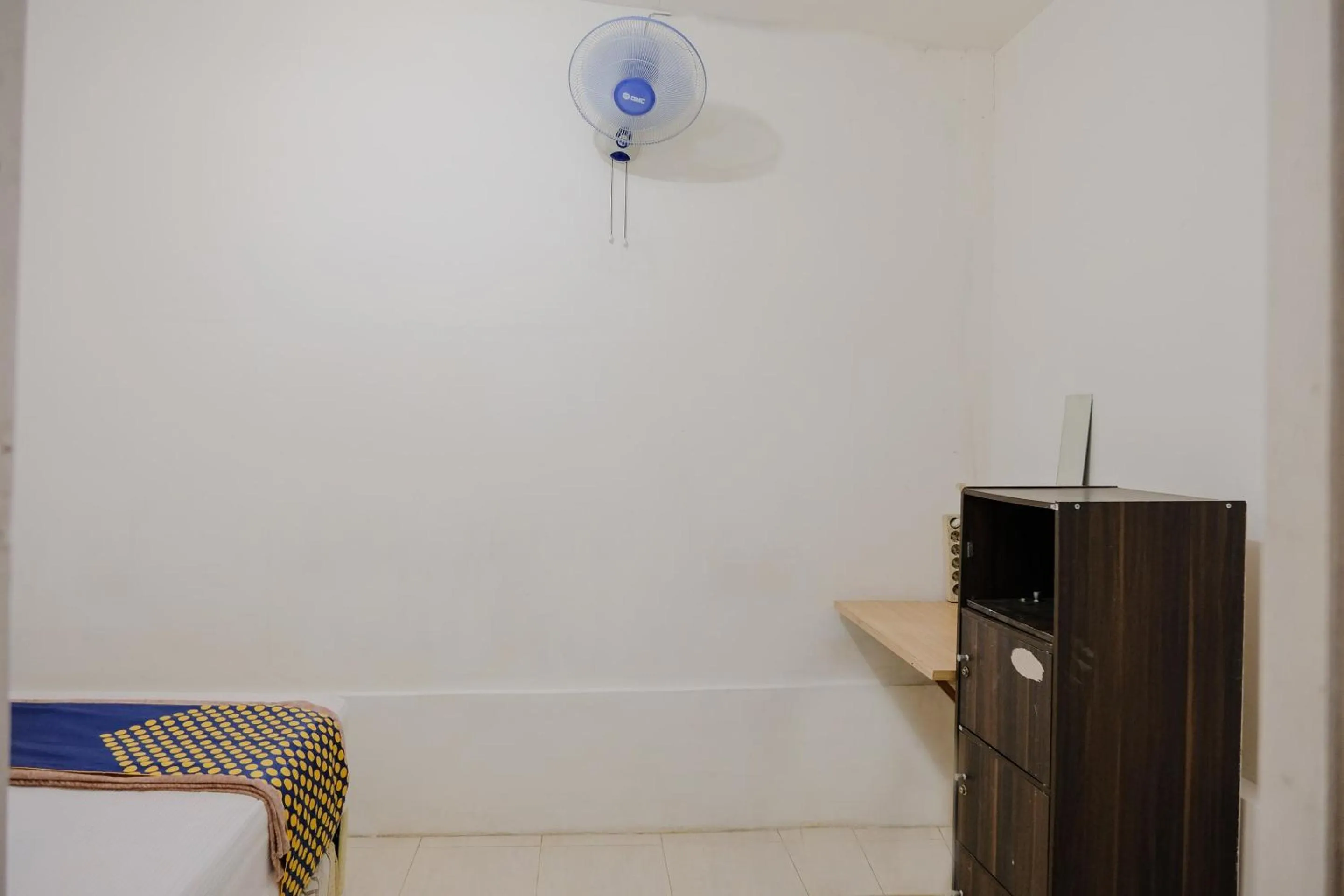 Bedroom in OYO 2417 Melati Residence