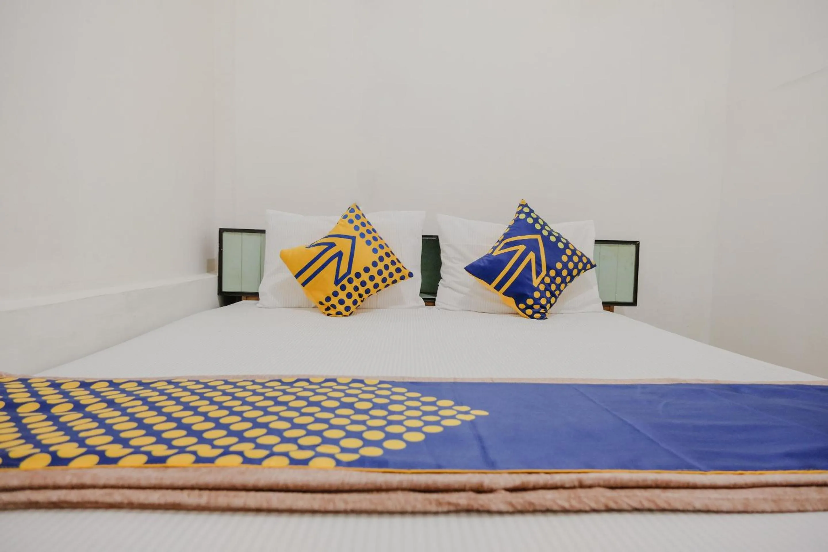 Bedroom, Bed in OYO 2417 Melati Residence