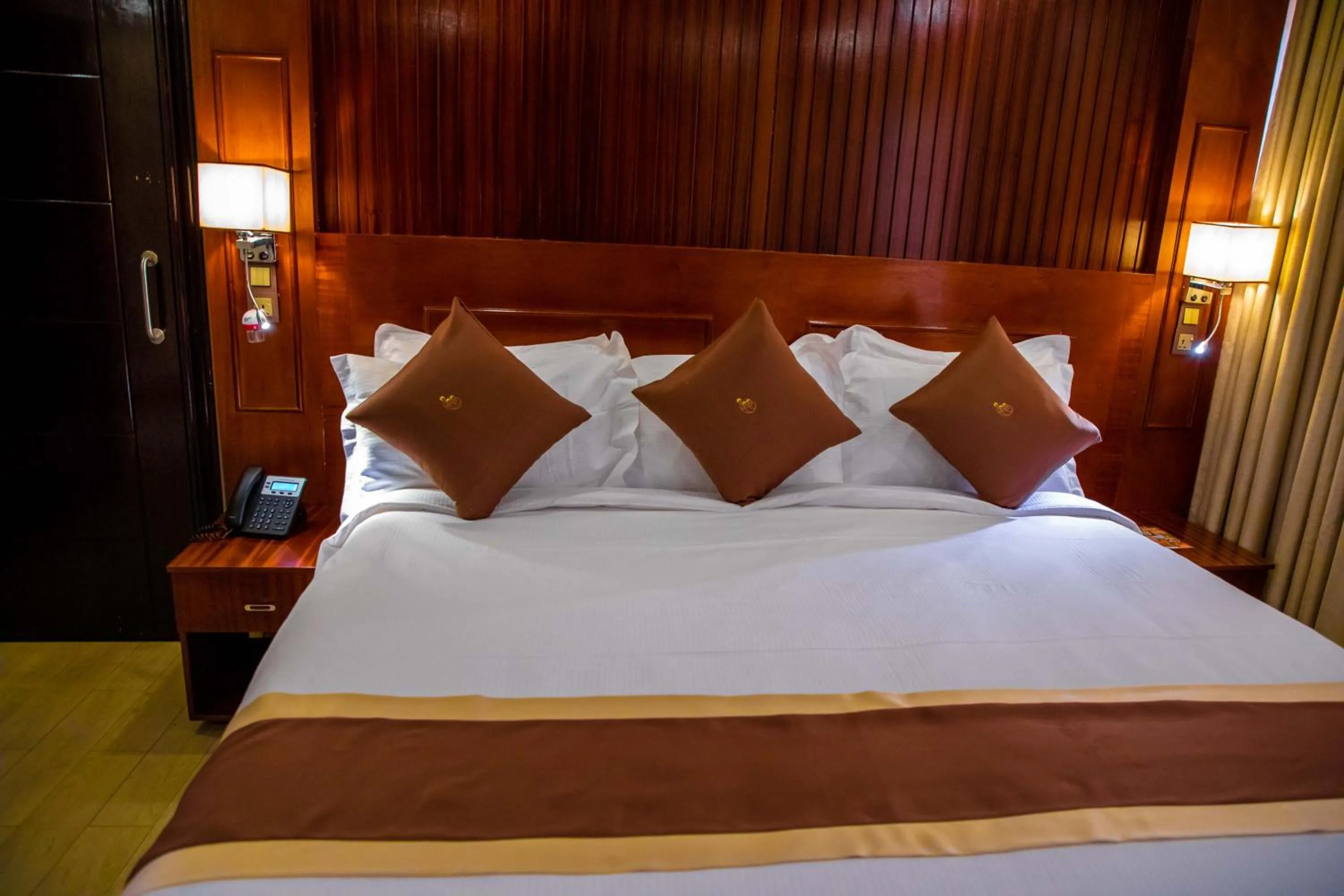 Bed in Sainte Famille Hotel