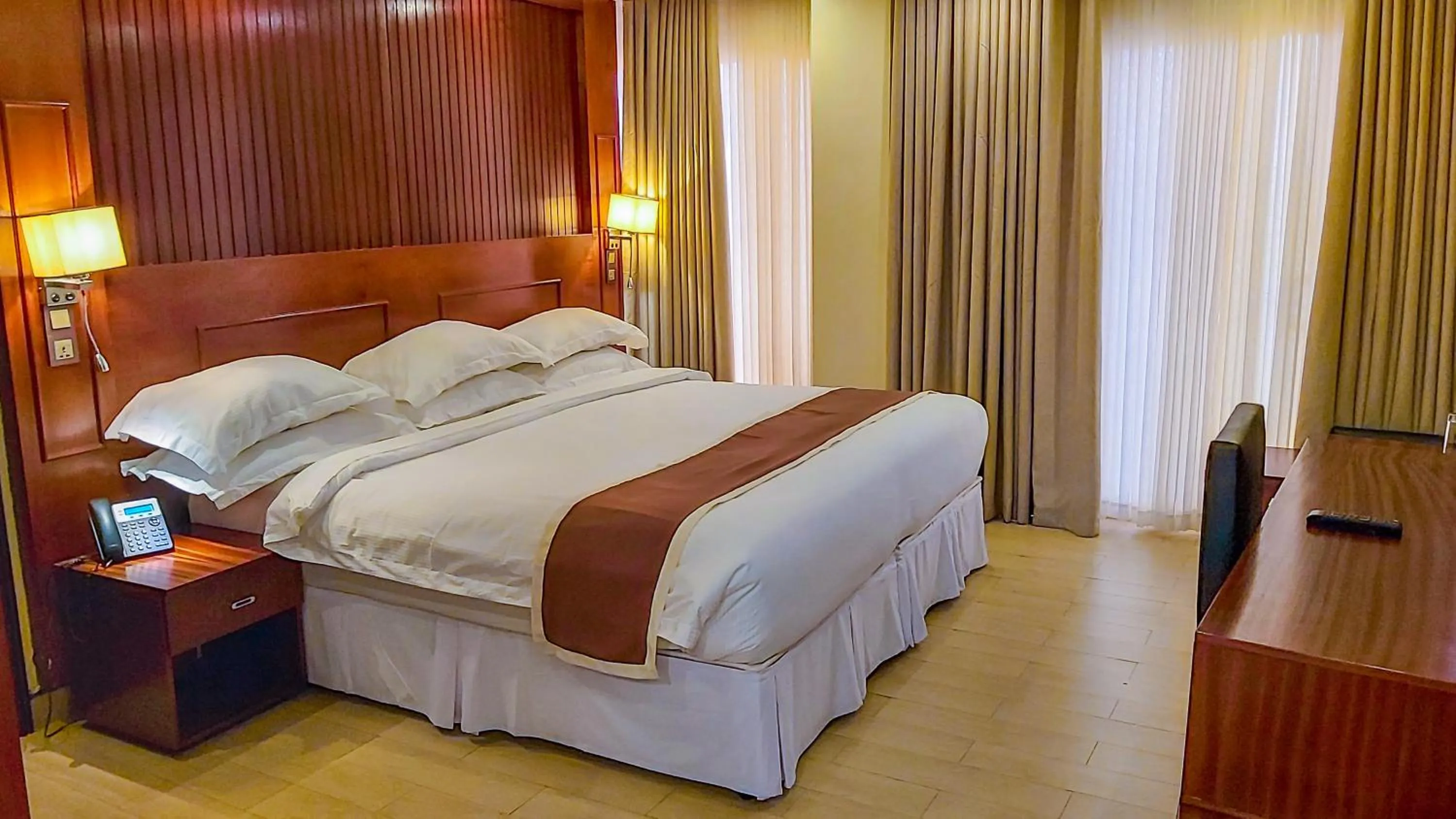 Bed in Sainte Famille Hotel