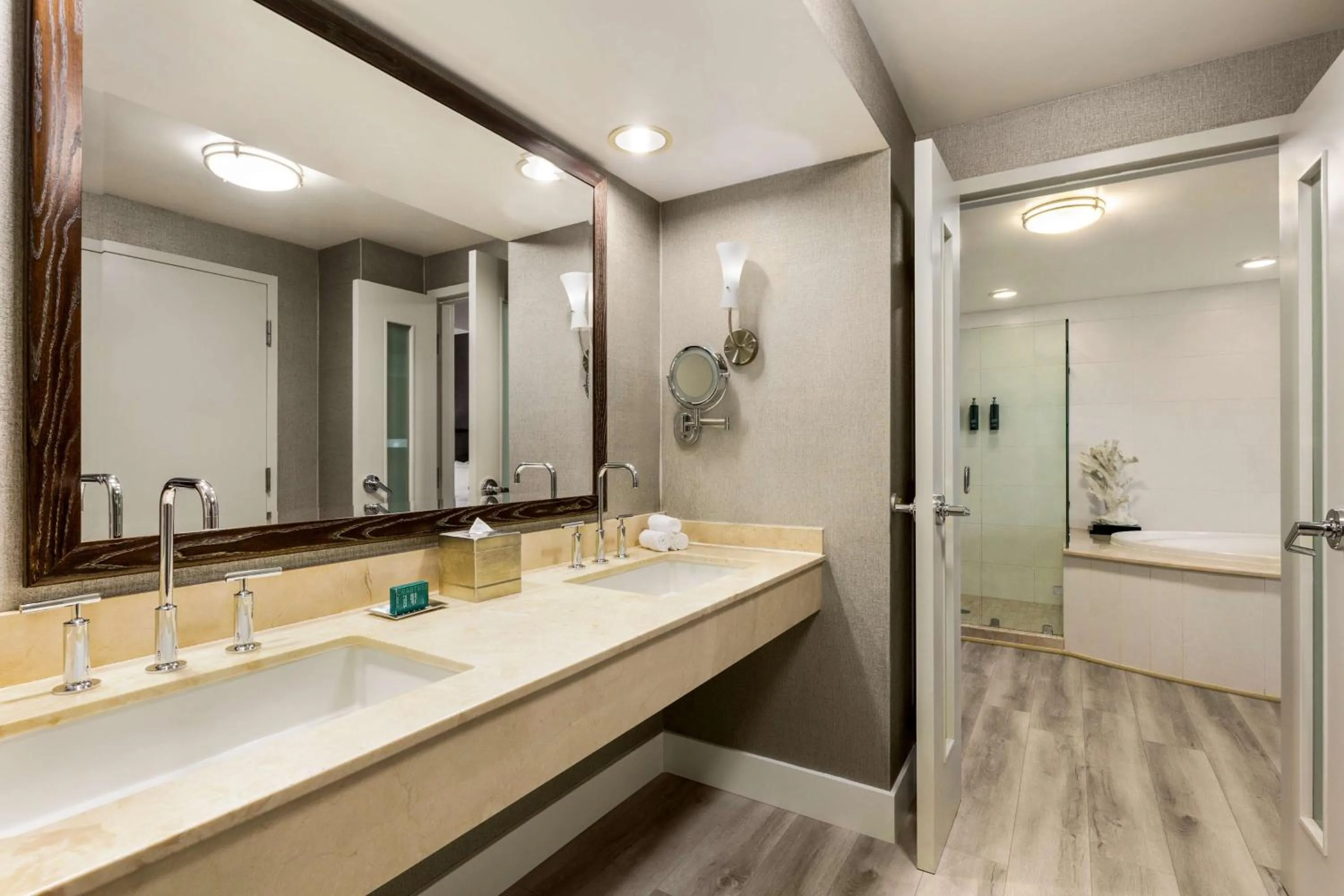 Bathroom in Hilton San Francisco Financial District