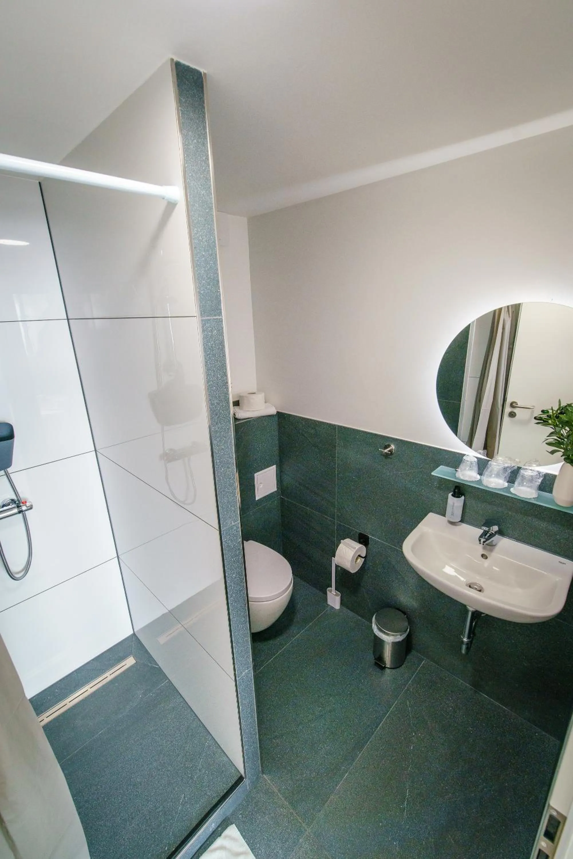 Shower in Hotel Waibstadter Hof