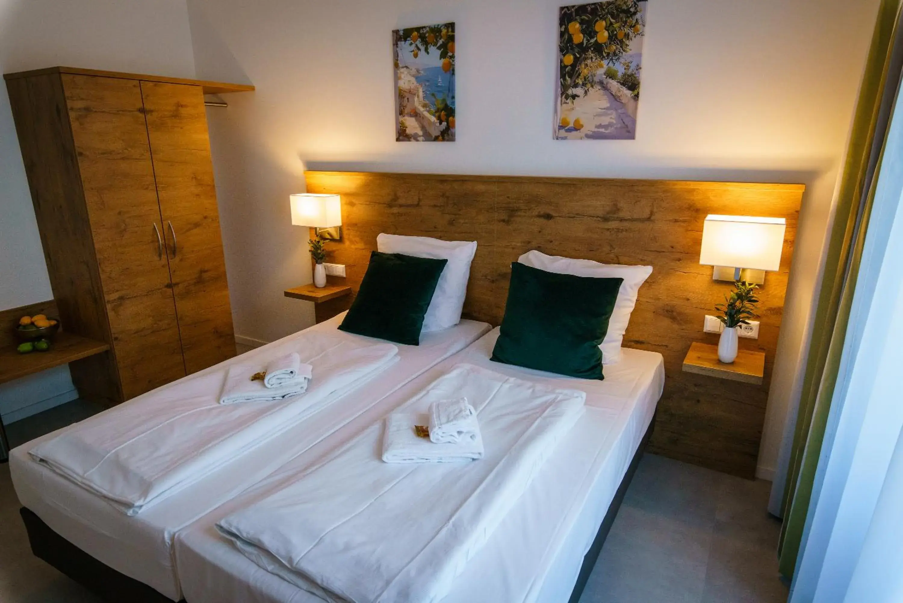 Double Room in Hotel Waibstadter Hof Double Room in Hotel Waibstadter Hof