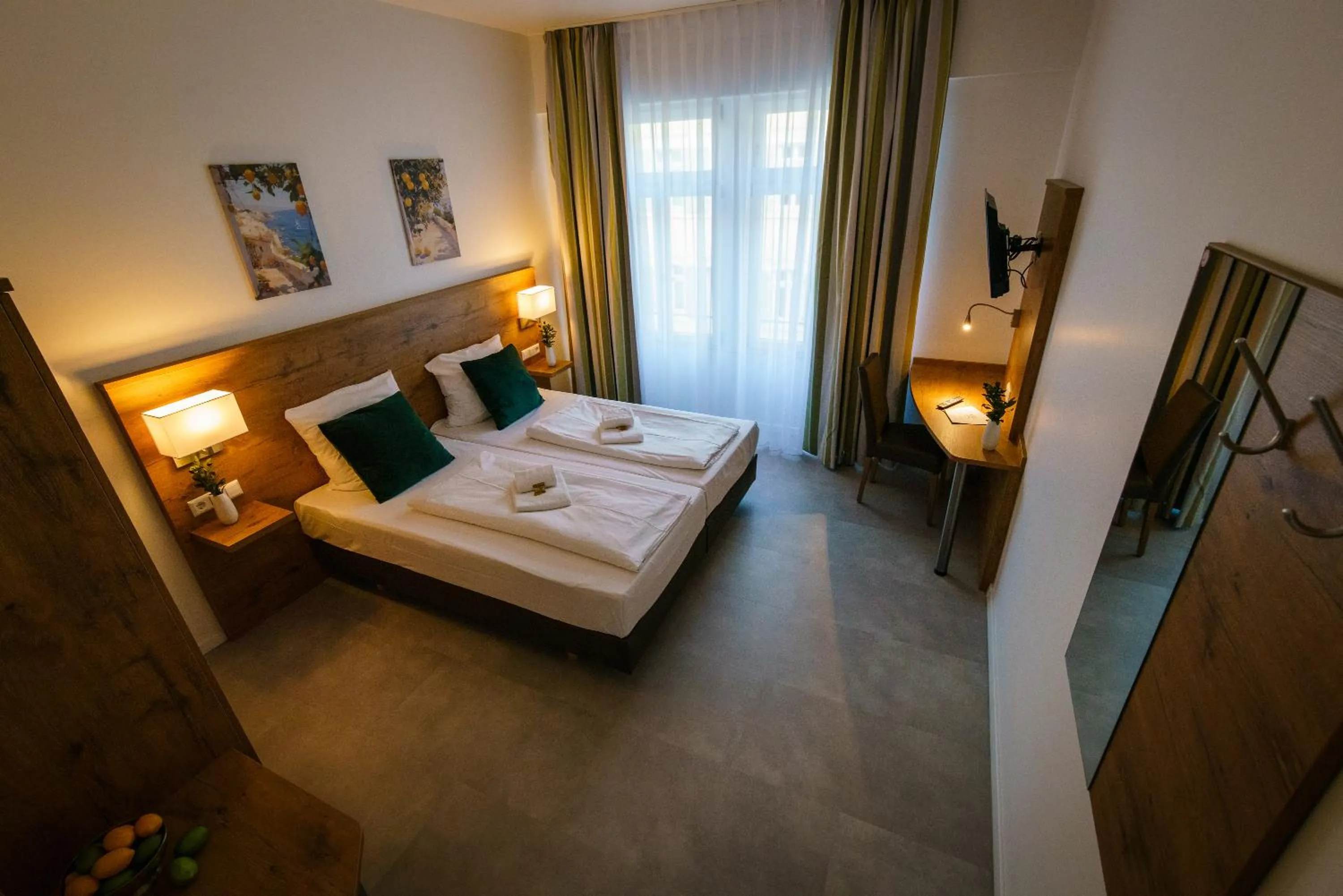 Bed in Hotel Waibstadter Hof