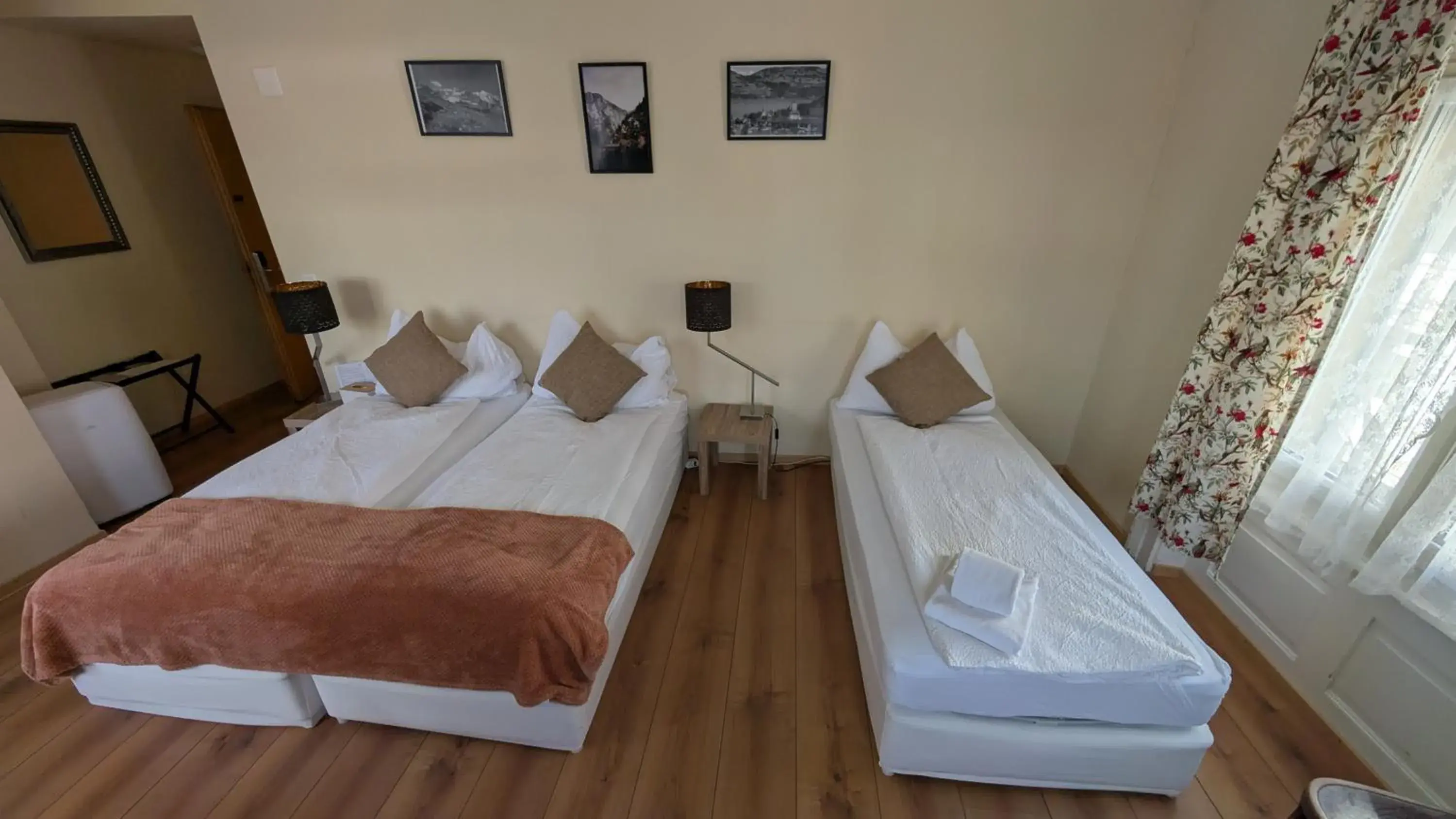 Classic Triple Room - single occupancy in Hotel Harder Minerva Classic Triple Room - single occupancy in Hotel Harder Minerva